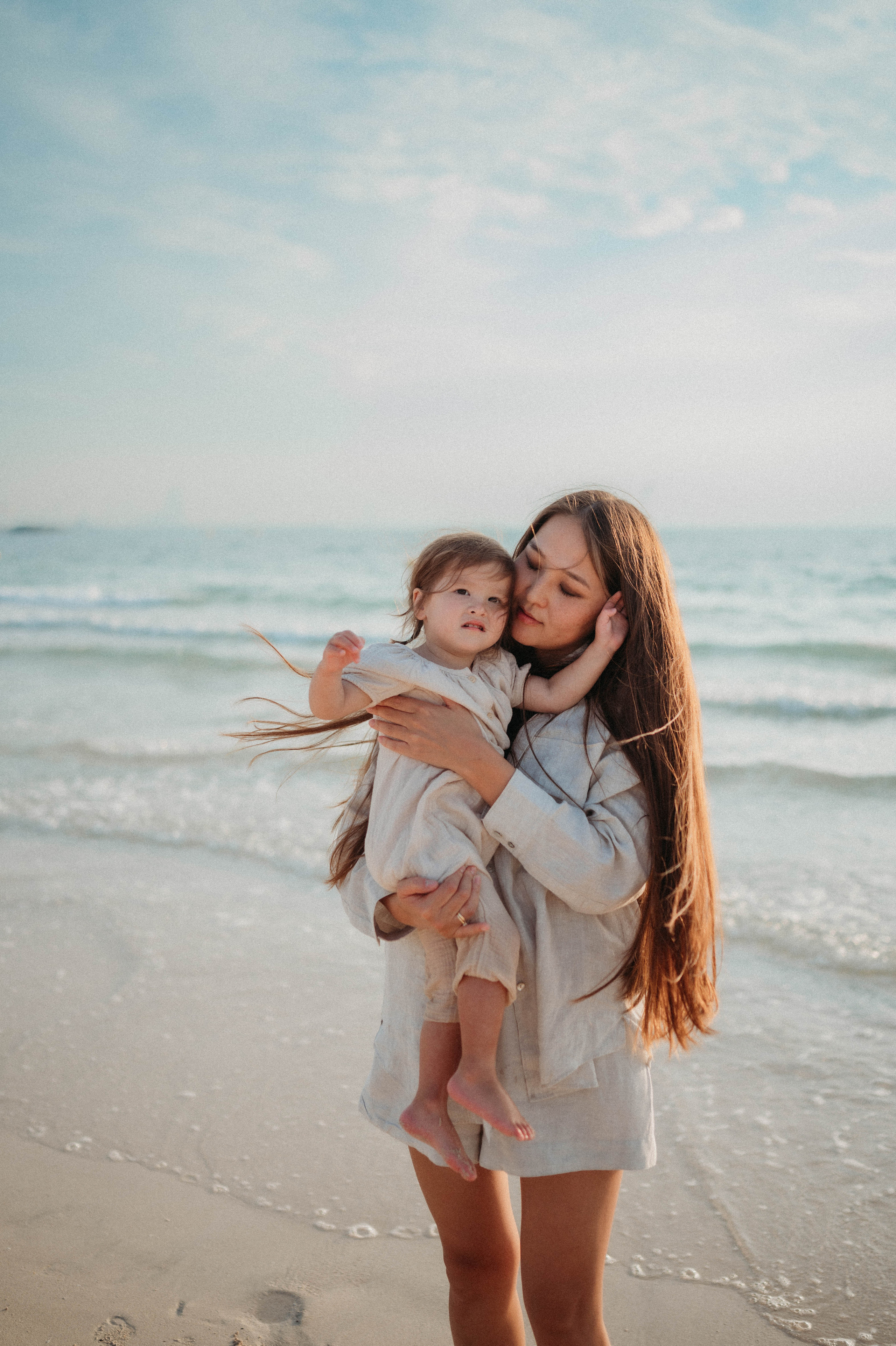 Эльзята, Игорь и Ива на пляже. Семейный фотограф в Дубае и Москве Ольга Белотуркина