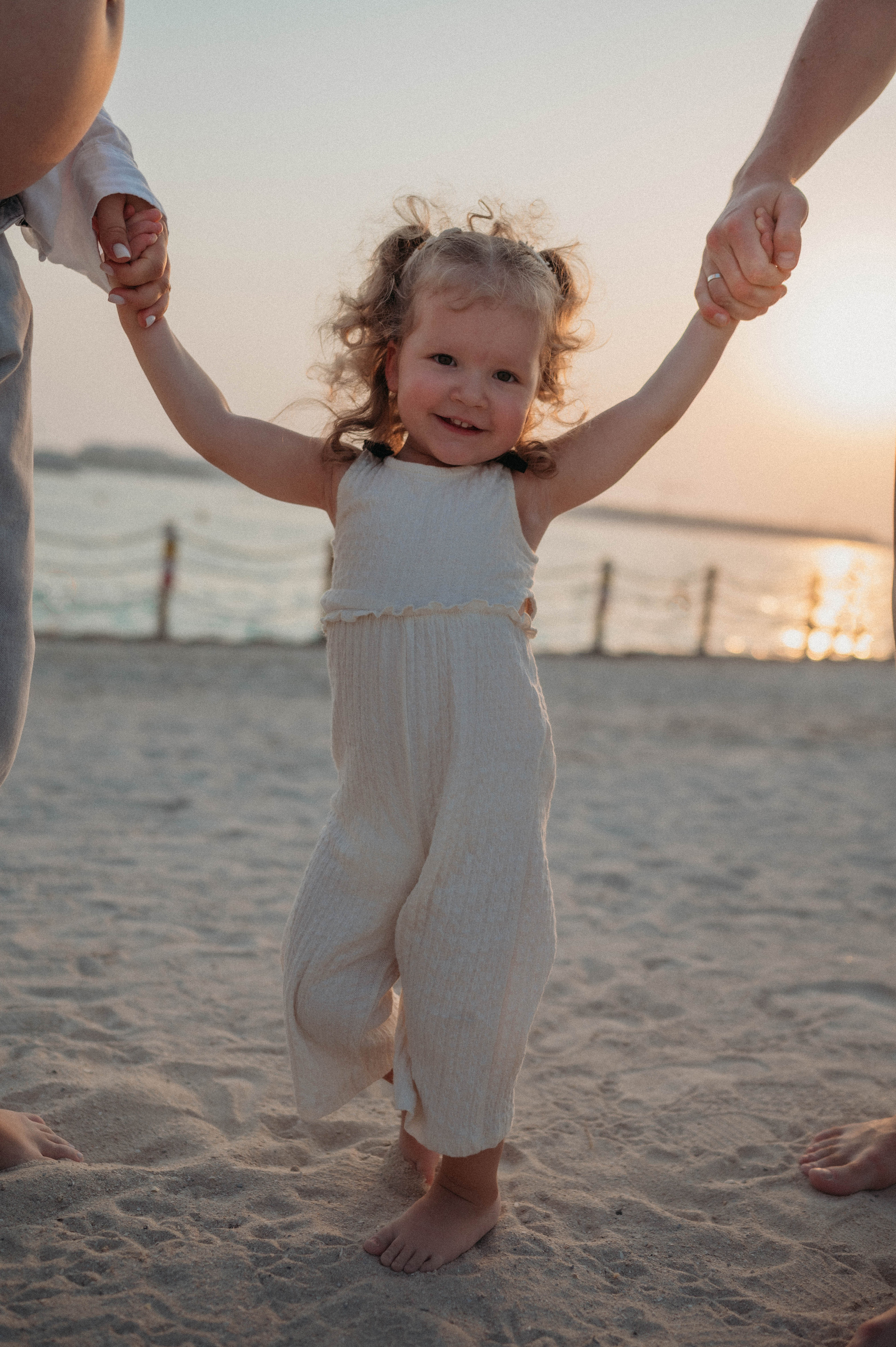 Алена, Ваня и Яночка на пляже. Семейный фотограф в Дубае и Москве Ольга Белотуркина