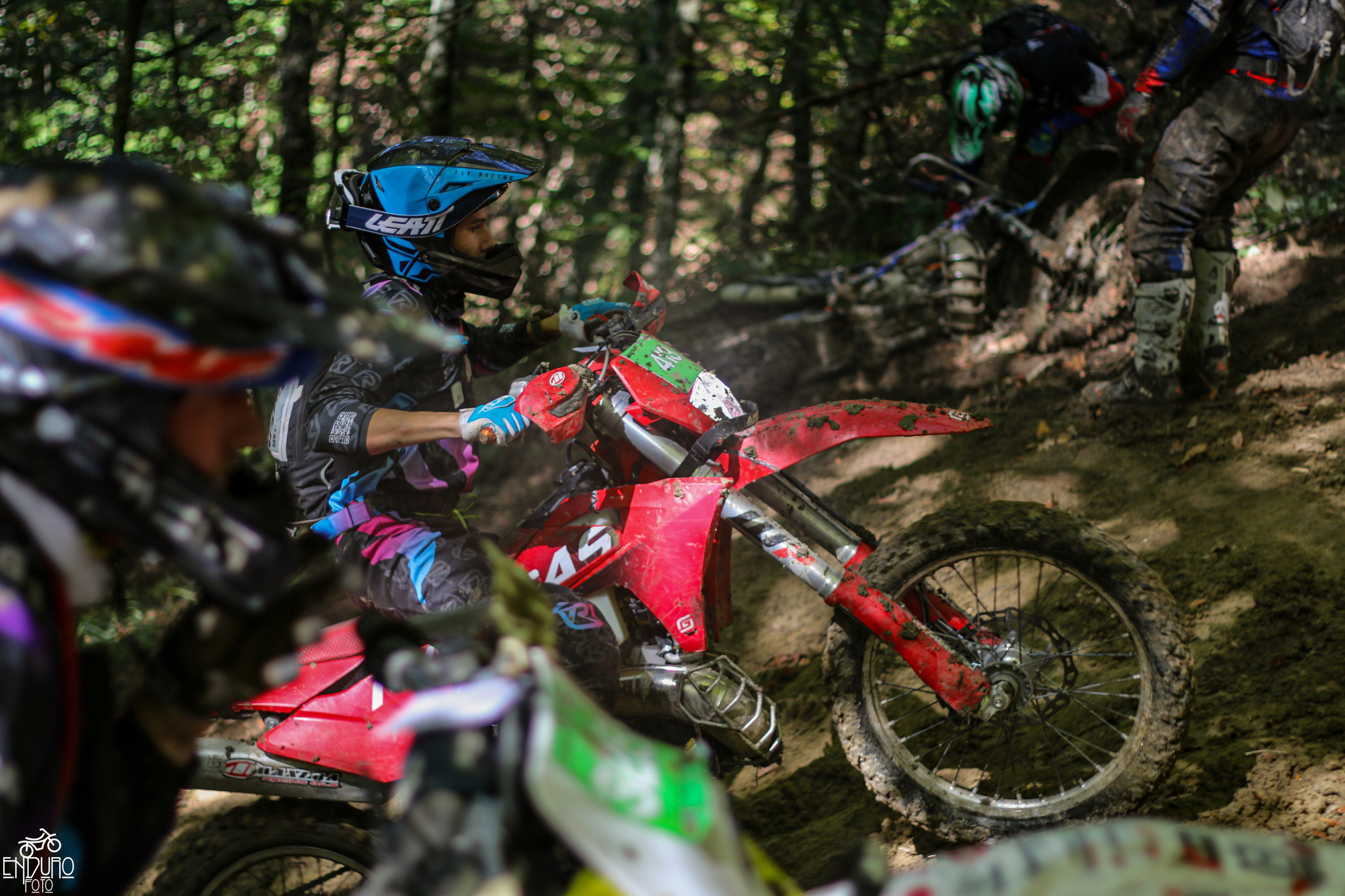 Последний Богатырь 2025. Эндуро Фотограф