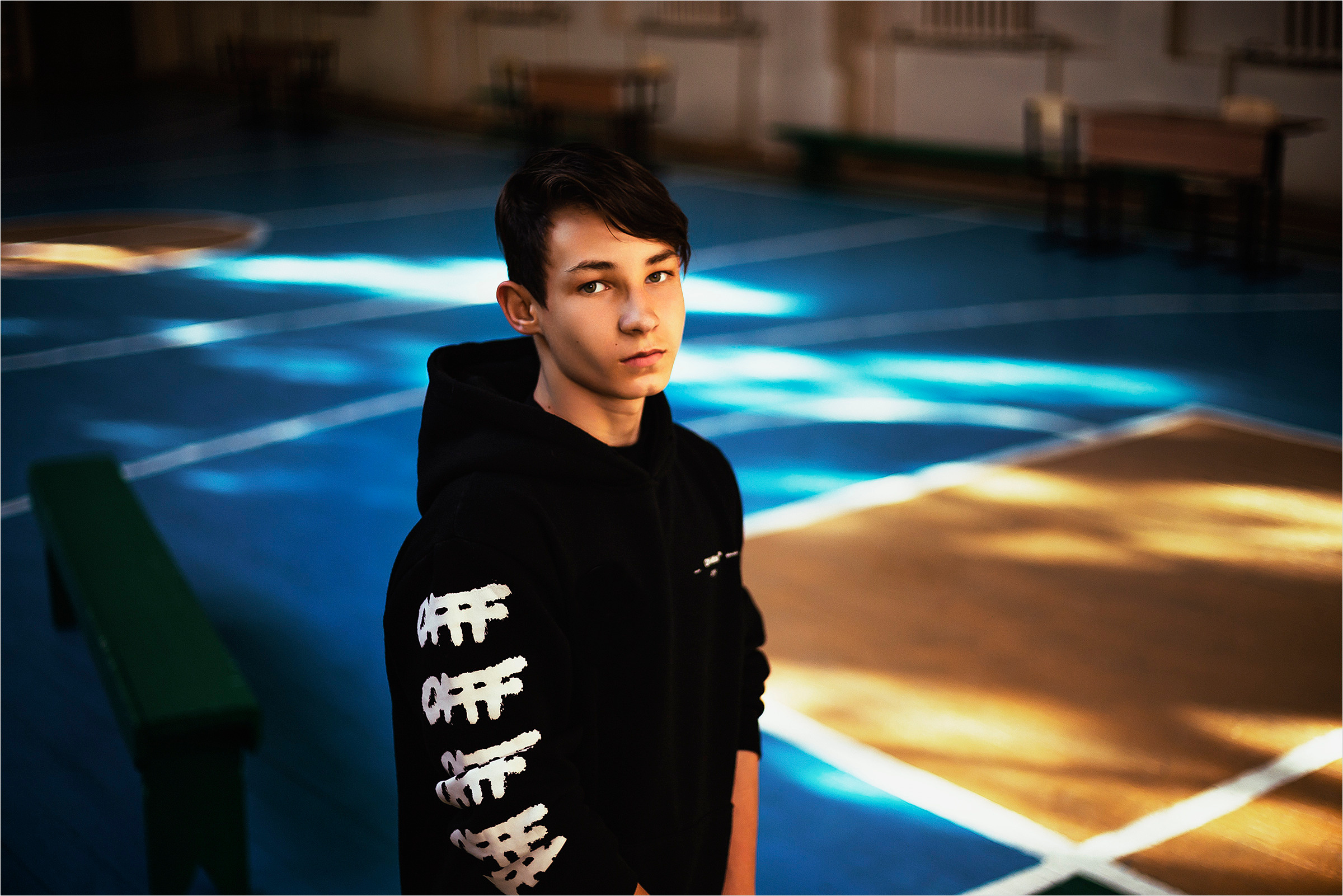 Total black. Фотограф в Каражале Руслан Панов