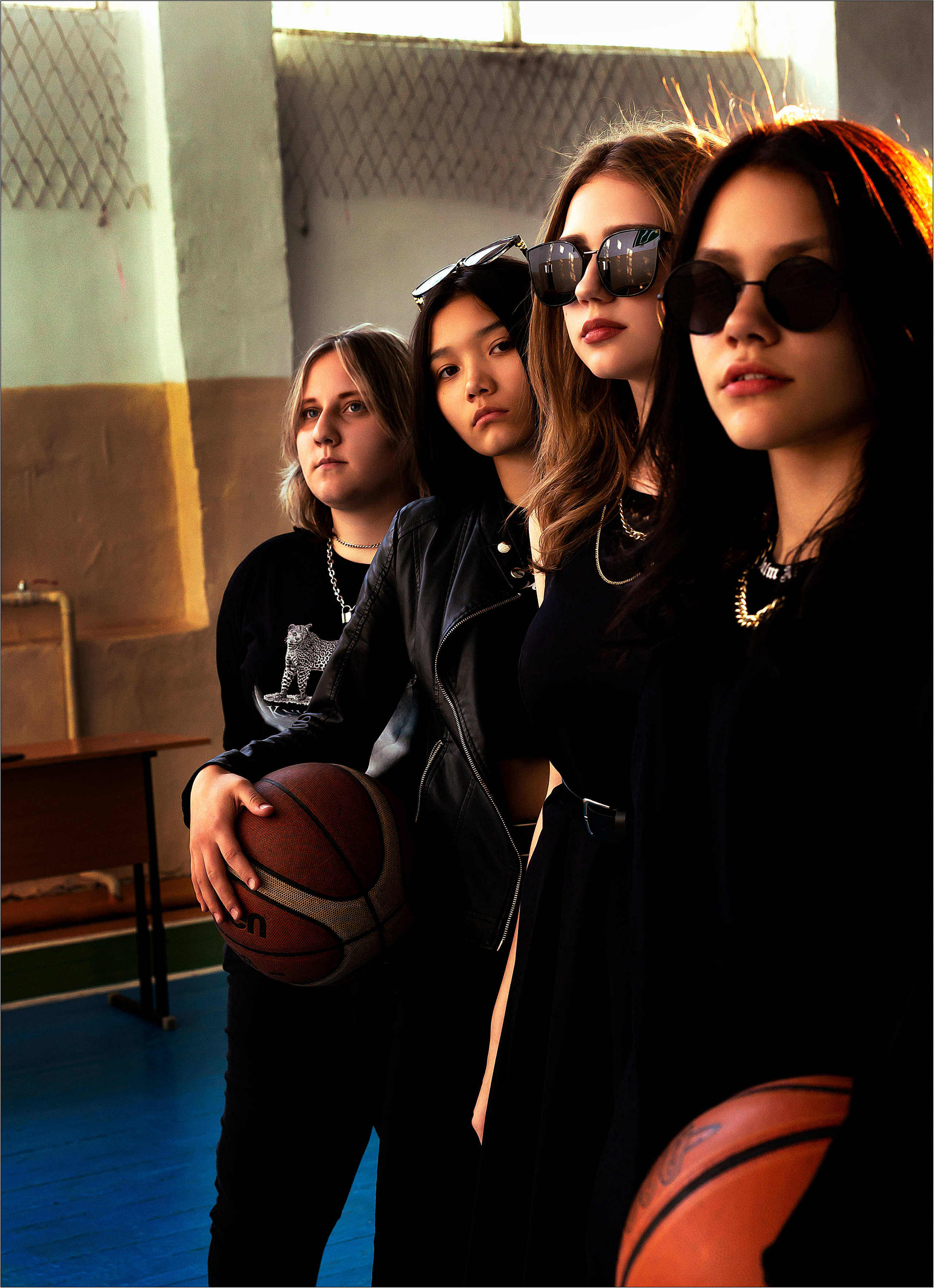 Total black. Фотограф в Каражале Руслан Панов