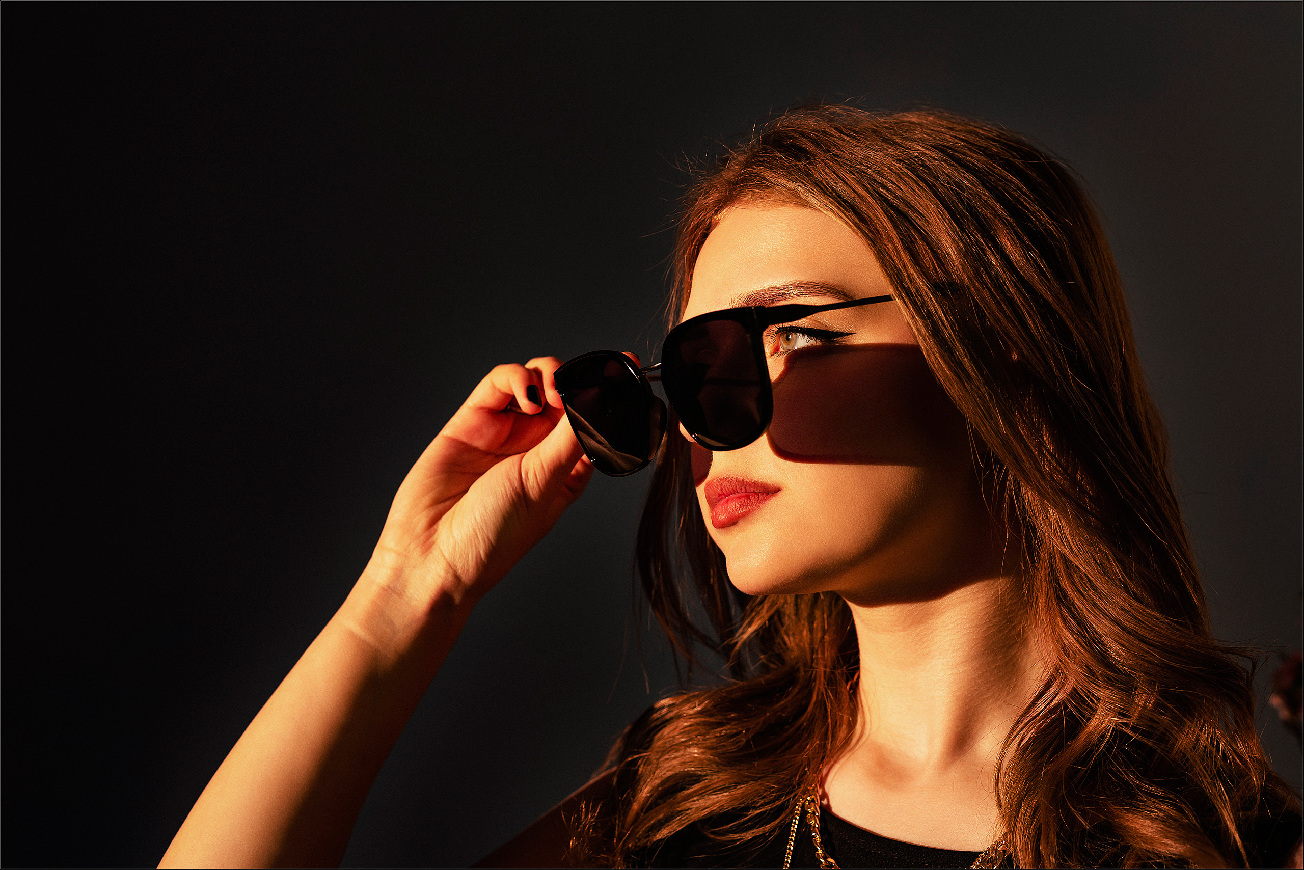 Total black. Фотограф в Каражале Руслан Панов