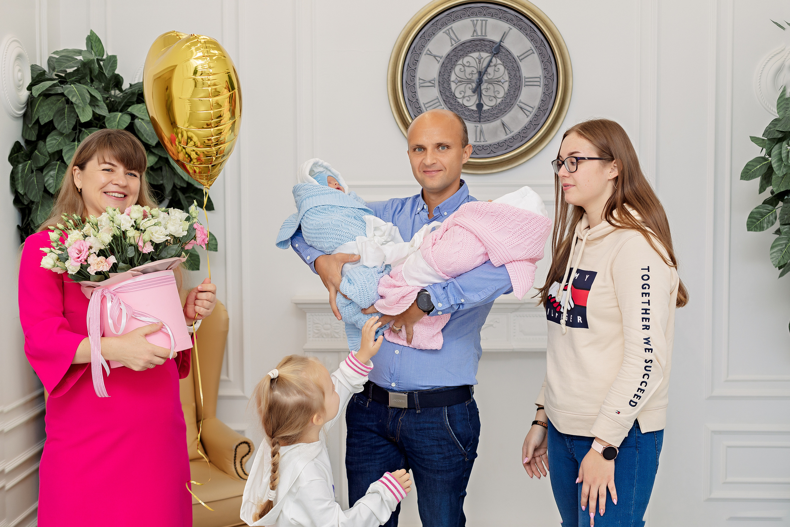 Выписка двойняшек