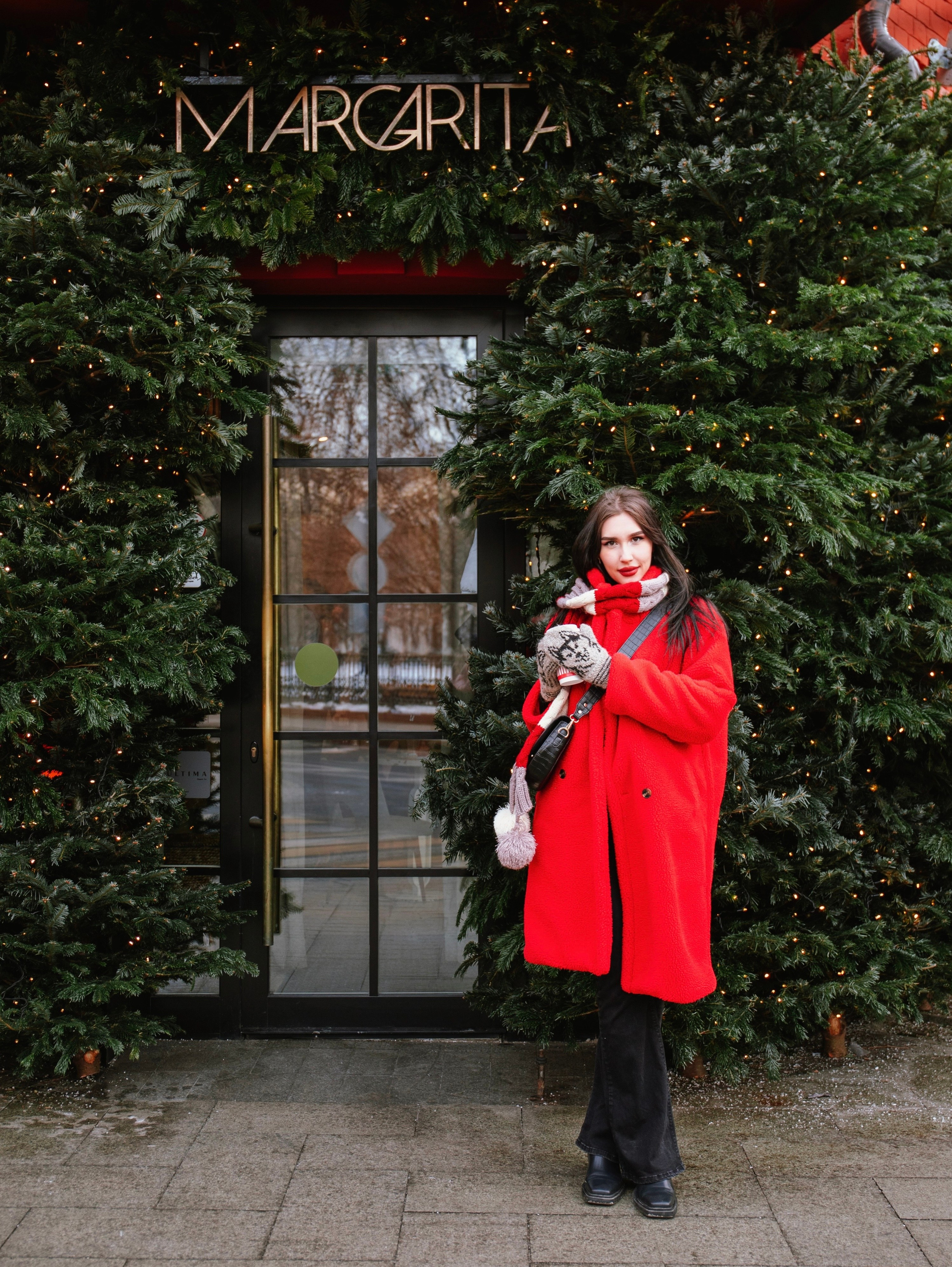 Фотопрогулка на Патриарших. Свадебный и семейный фотограф в Москве Мила Широких