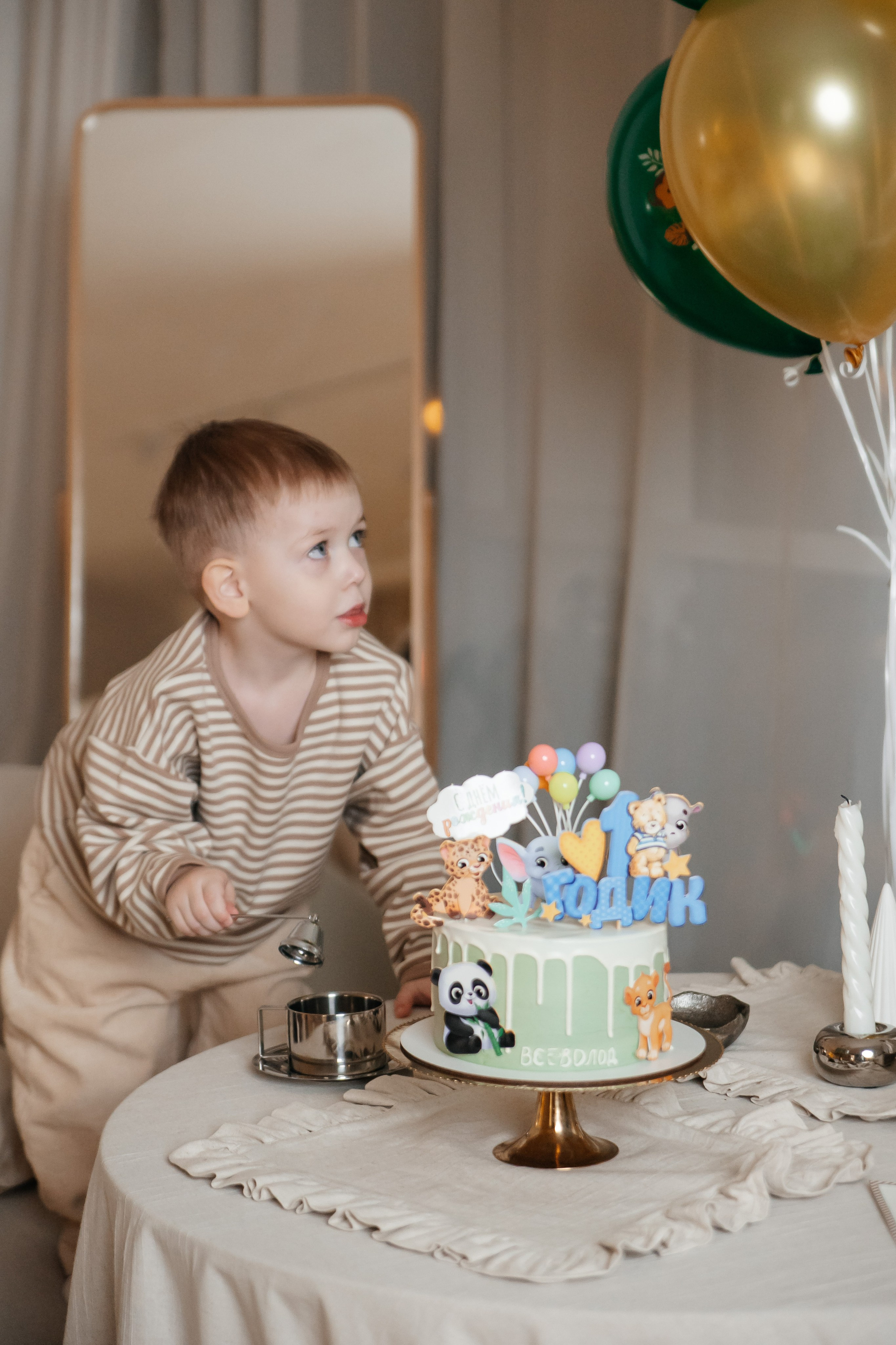 Семейная фотосессия на 1 годик. Свадебный, семейный фотограф, контент съёмка. Екатеринбург. Елена Граф