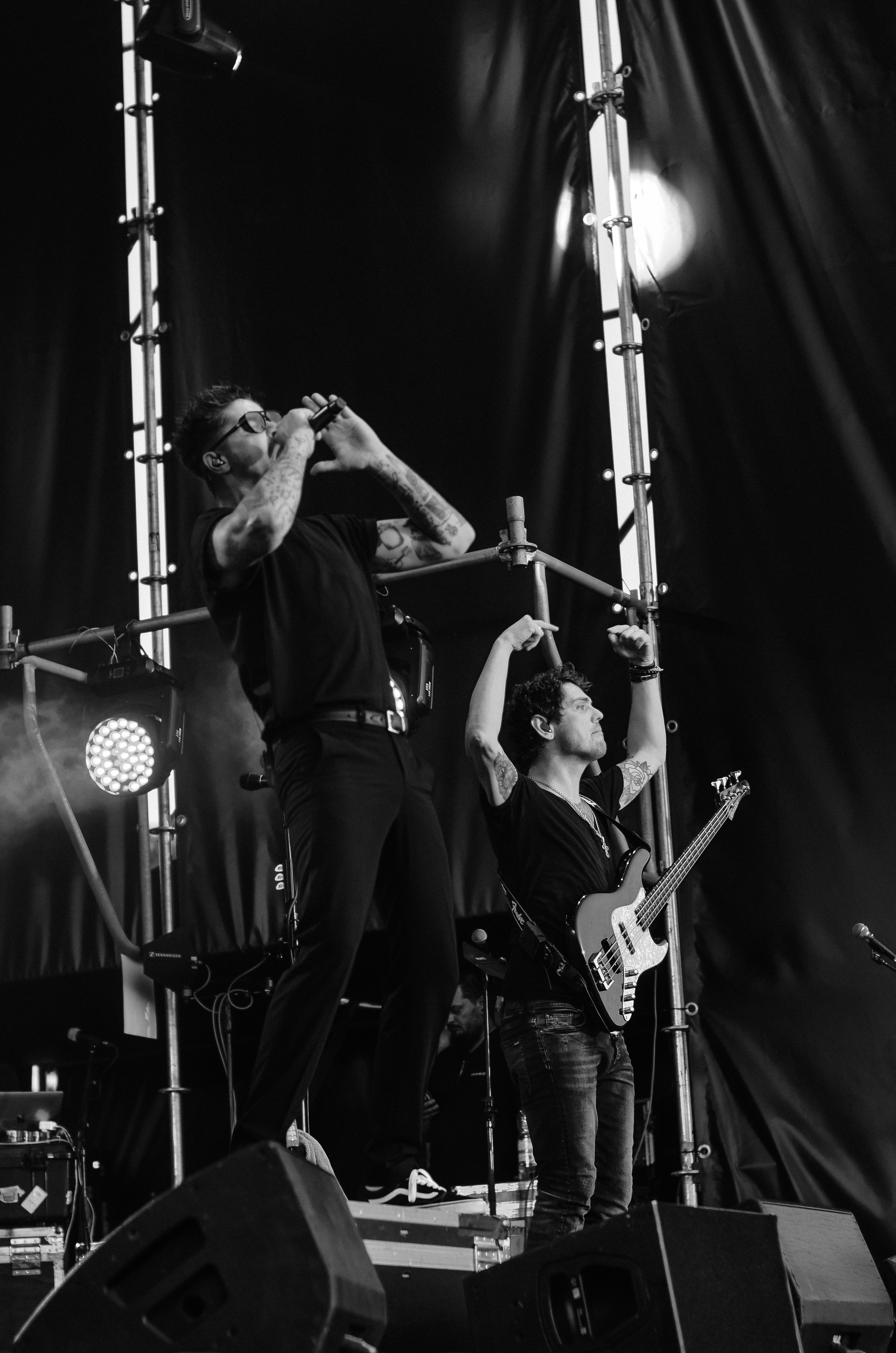 Концерт The Hatters на фестивале «Грань» в Барнауле. Денисова Аля — фотограф для парных съемок и индивидуальных историй в Барнауле