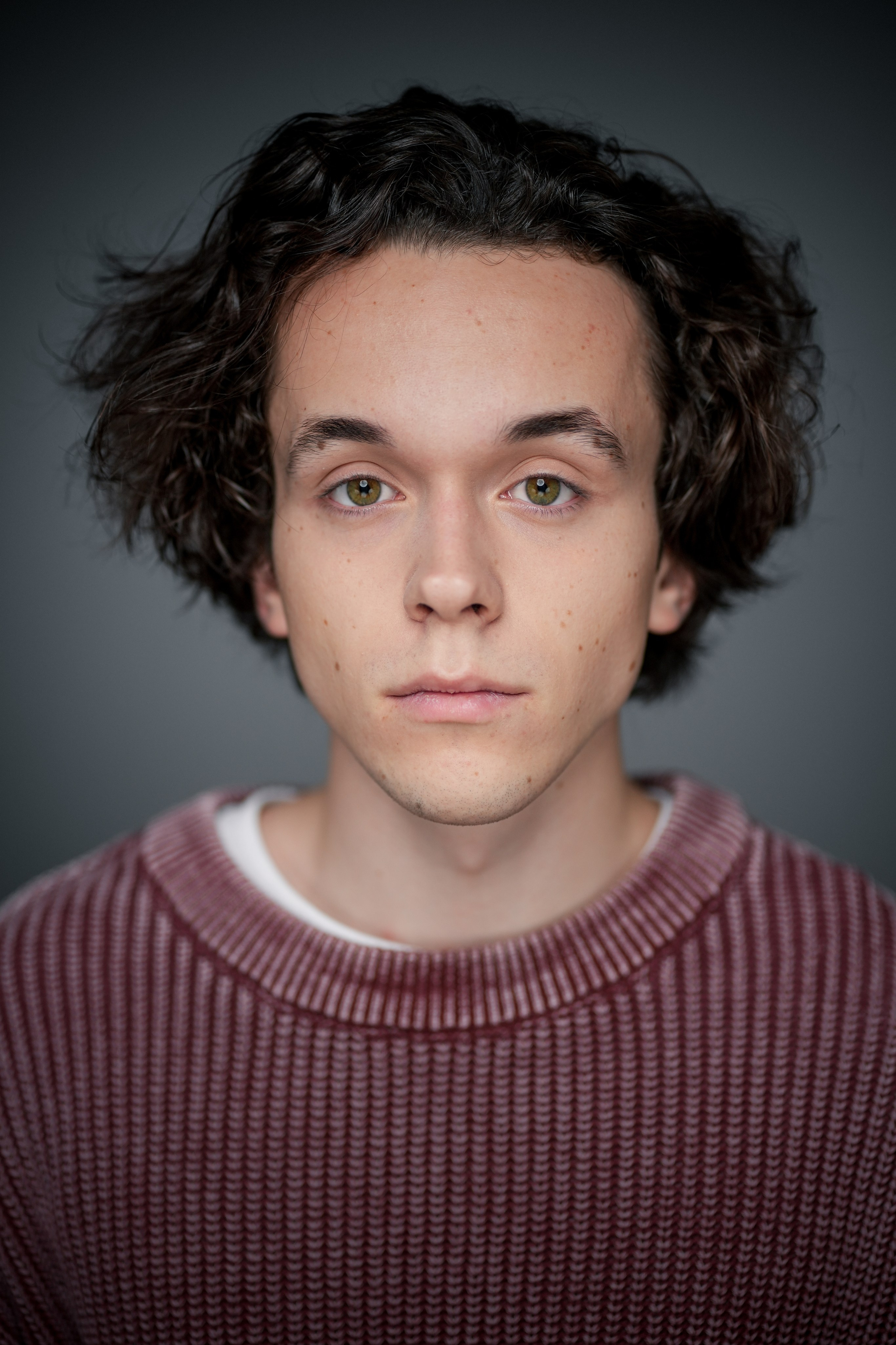 Актёр Владислав Грабарчук. Портретная съемка в Москве, студийный фотограф Игорь Фомин