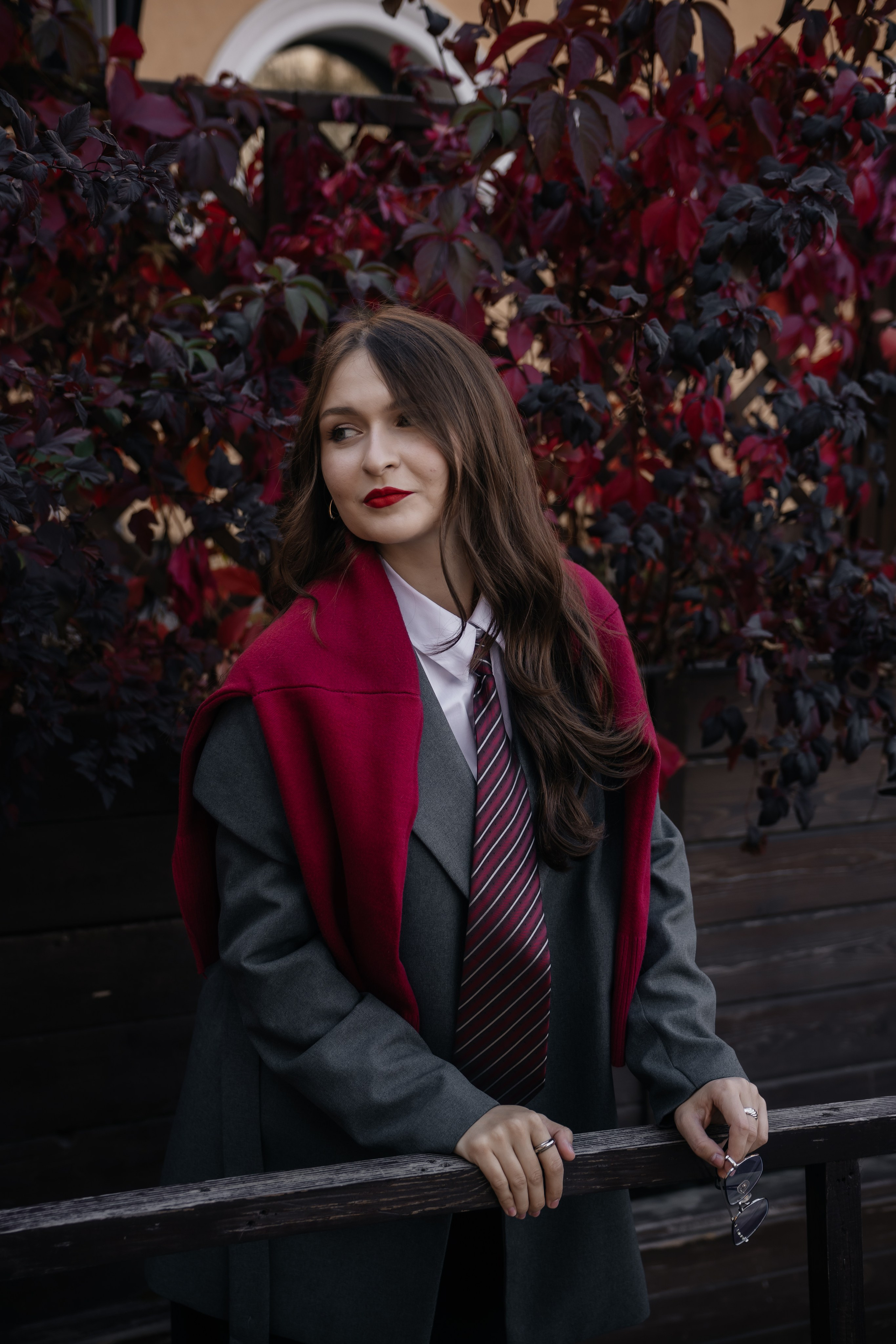 Софа. Прогулочная фотосессия у Победы. Свадебный и семейный фотограф в Новосибирске Ирина Дорошкова