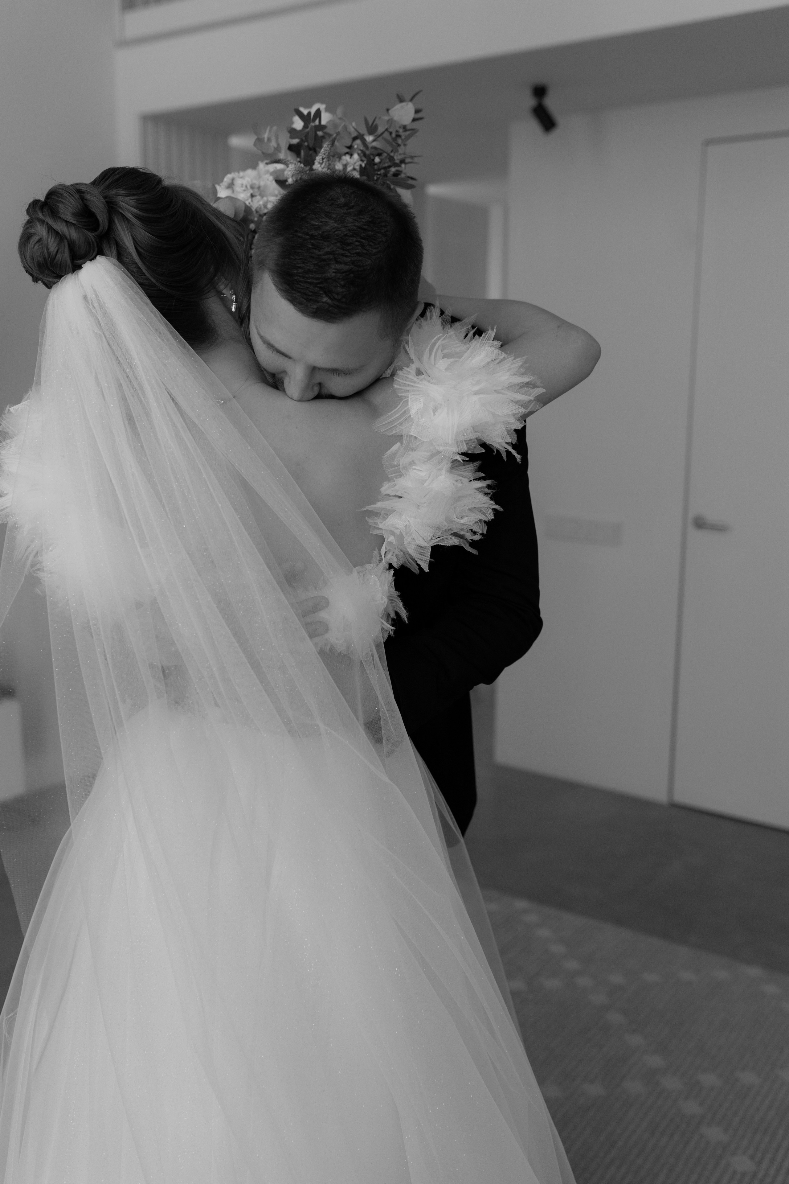 O & E. Главная