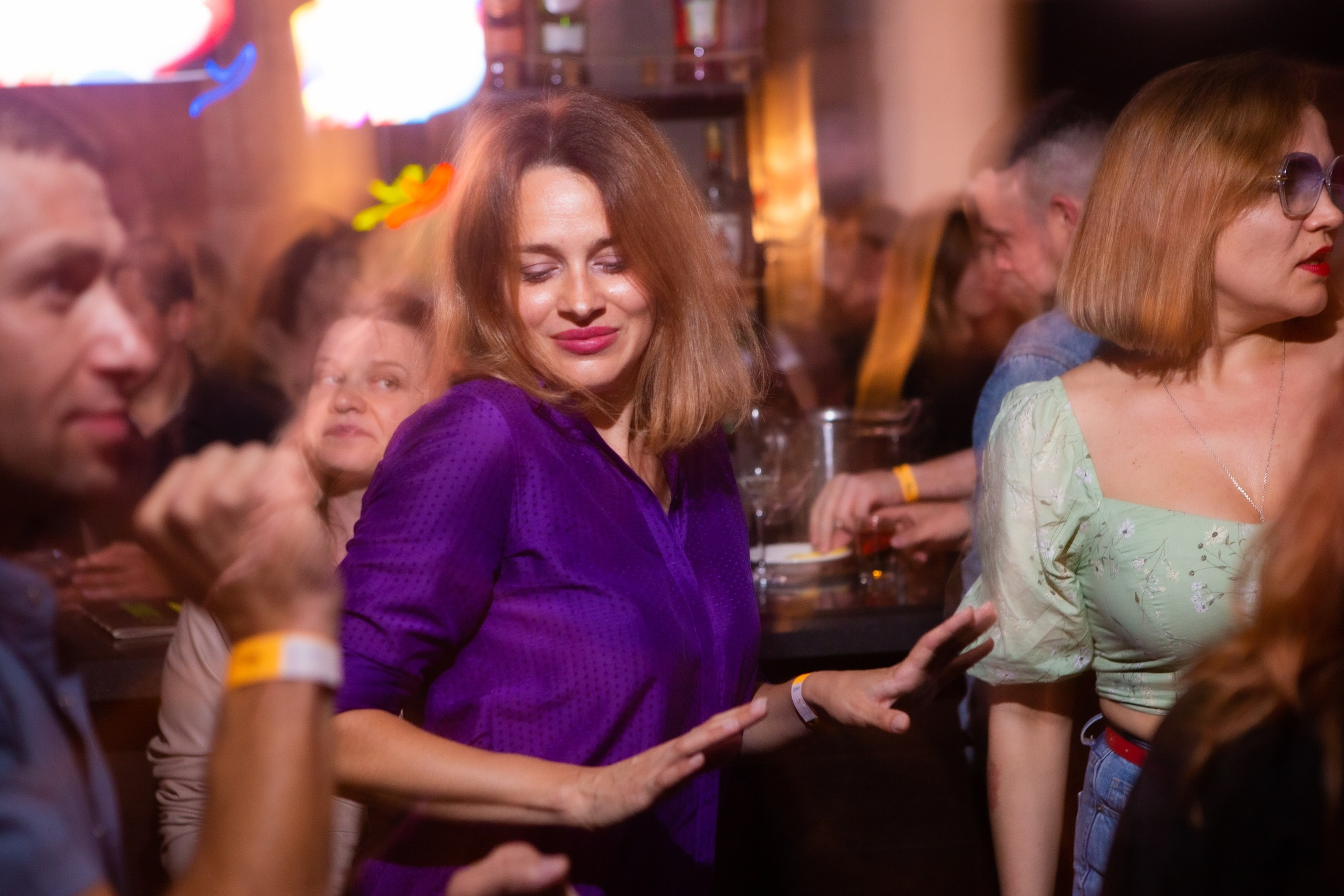 Лето, гуд бай! Клубная вечеринка | 25.08.23. Галерея Фантим