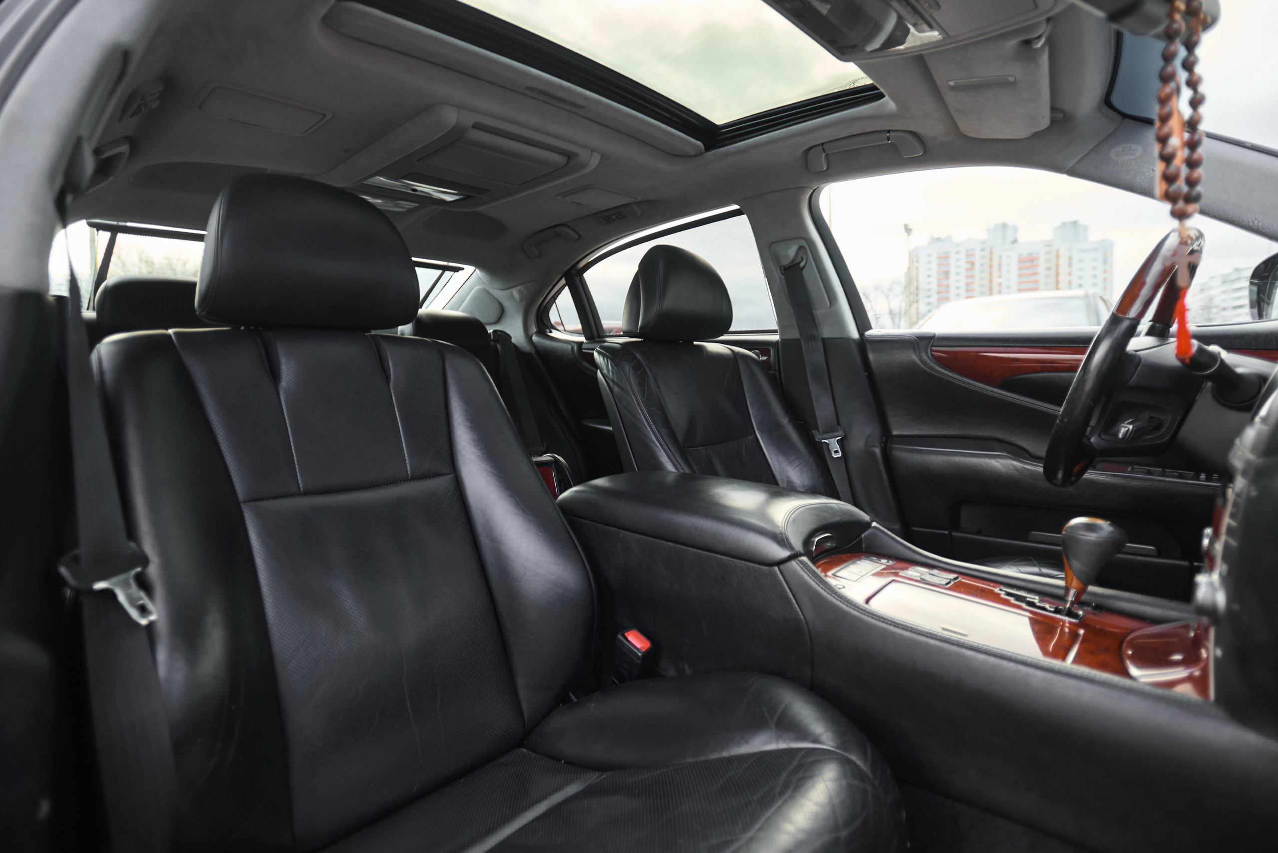 Lexus LS460L. Автомобильный и интерьерный фотограф в Минске Александр Тагаев