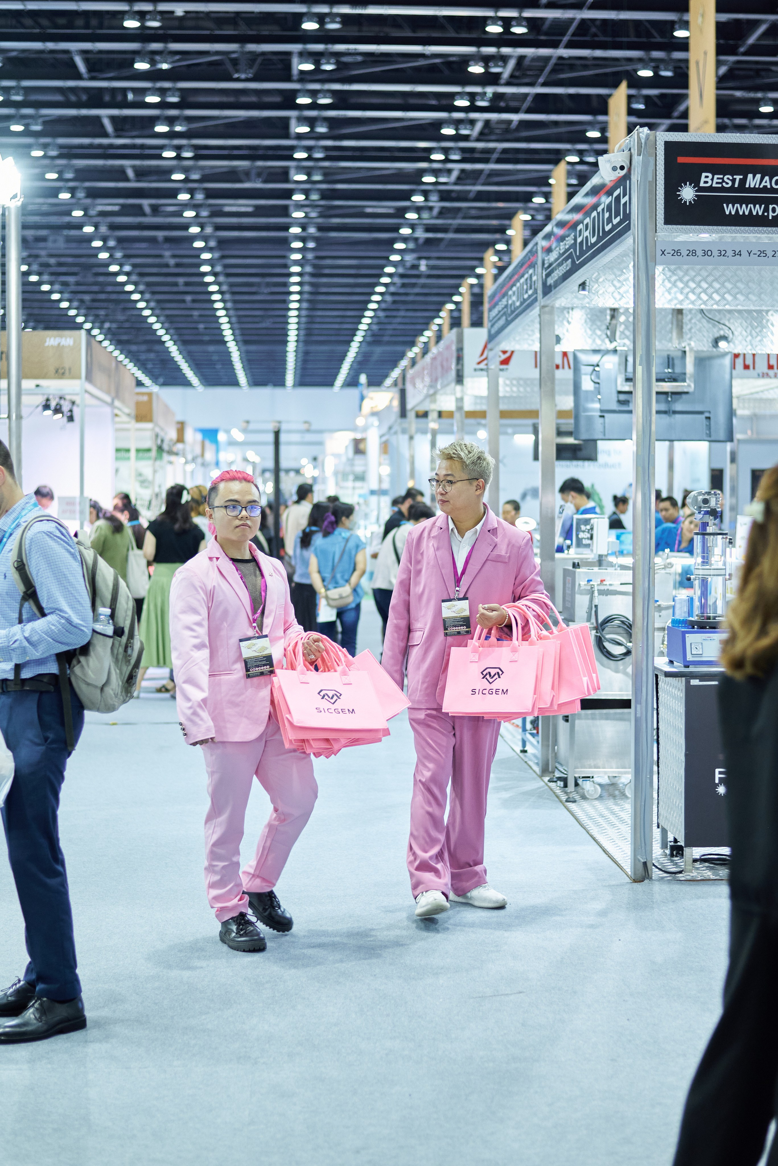 BANGKOK GEMS & JEWELRY FAIR. Photographer Bangkok — Pattaya | фотограф Бангкок — Паттайа