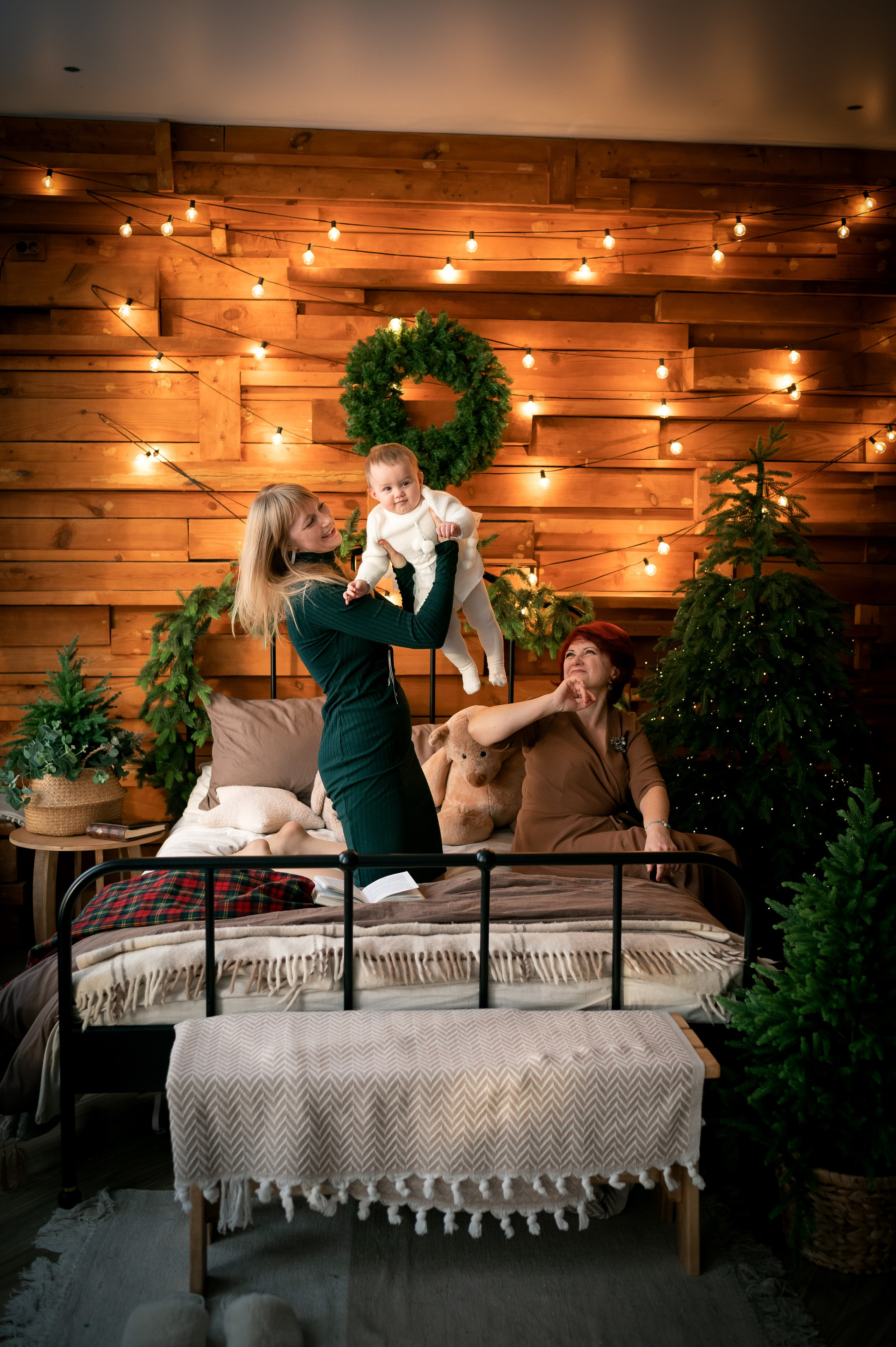 Новый год в студии. Фотограф новорождённых, семейный, школьный в городе Калуге Евгения