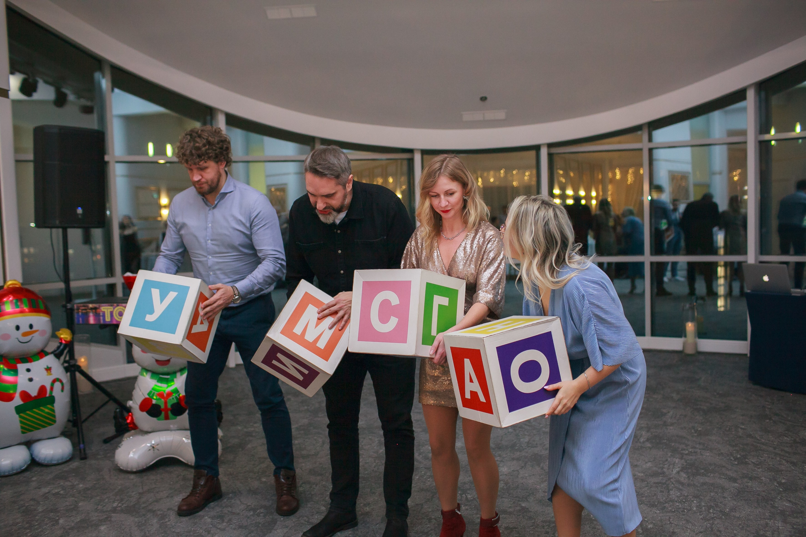 Новогодний корпоратив. Семейный и детский фотограф