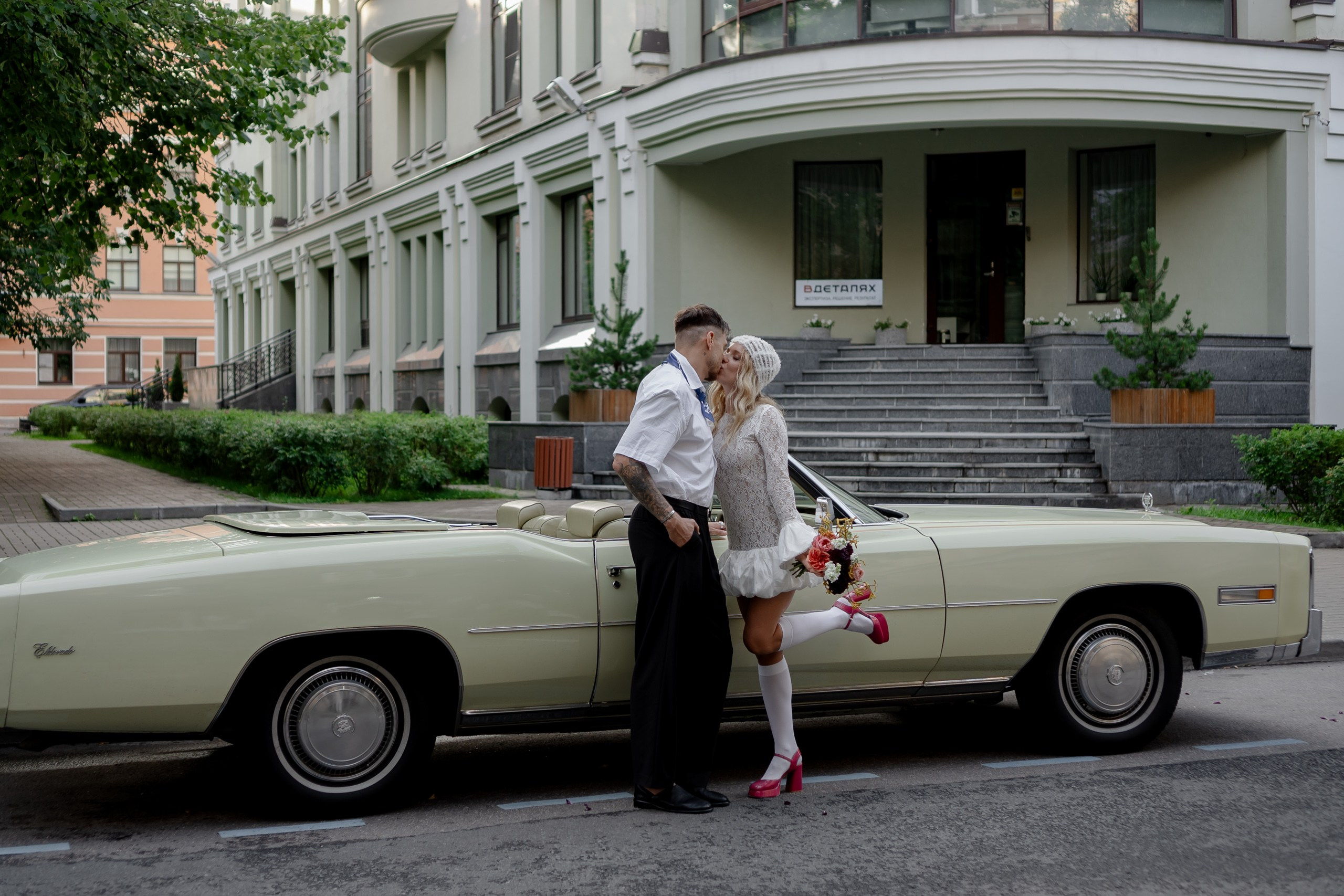 СВАДЕБНАЯ СЬЕМКА С КАБРИОЛЕТОМ В САНТК-ПЕТЕРБУРГЕ НА ПЕТРОГРАДКЕ В ОТЕЛЕ ПАНОРАМИКА. Профессиональный фотограф, Санкт-Петербург — Виктория Богомолова