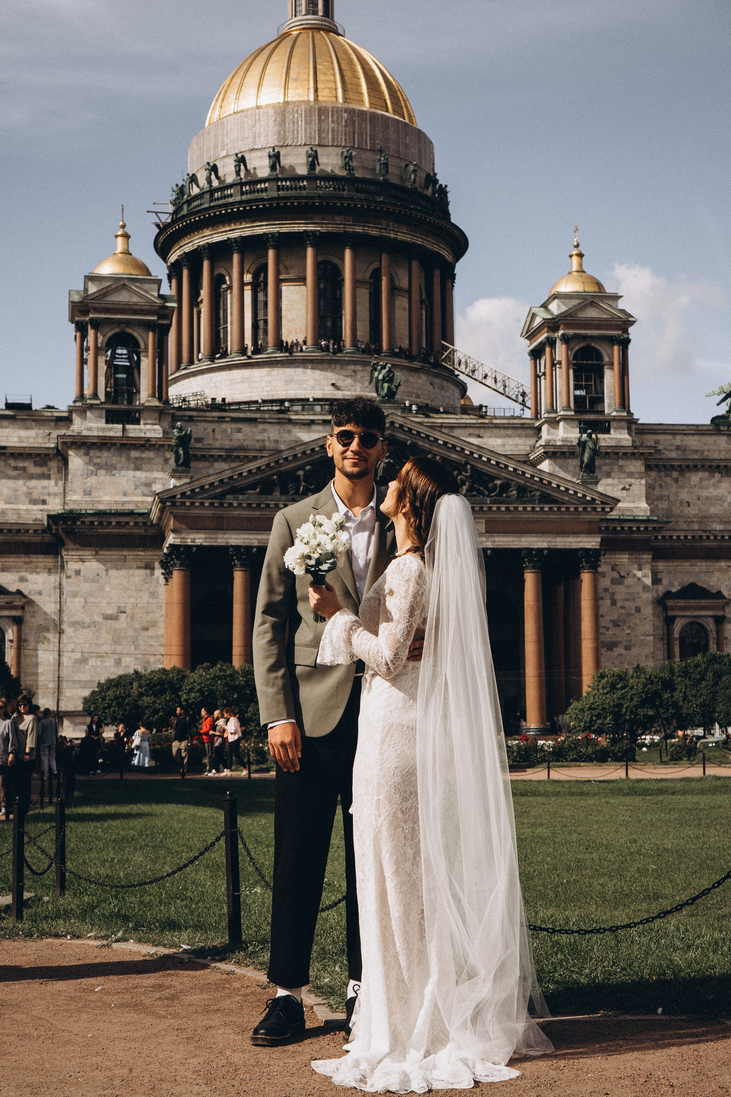 СВАДЕБНАЯ ПРОГУЛКА ВОЗЕ ИСАИКЕВСКОГО СОБОРА АСТОРИИ И ЗАКОНОДАЛЕТНОГО СОБРАНИЯ. Профессиональный фотограф, Санкт-Петербург — Виктория Богомолова