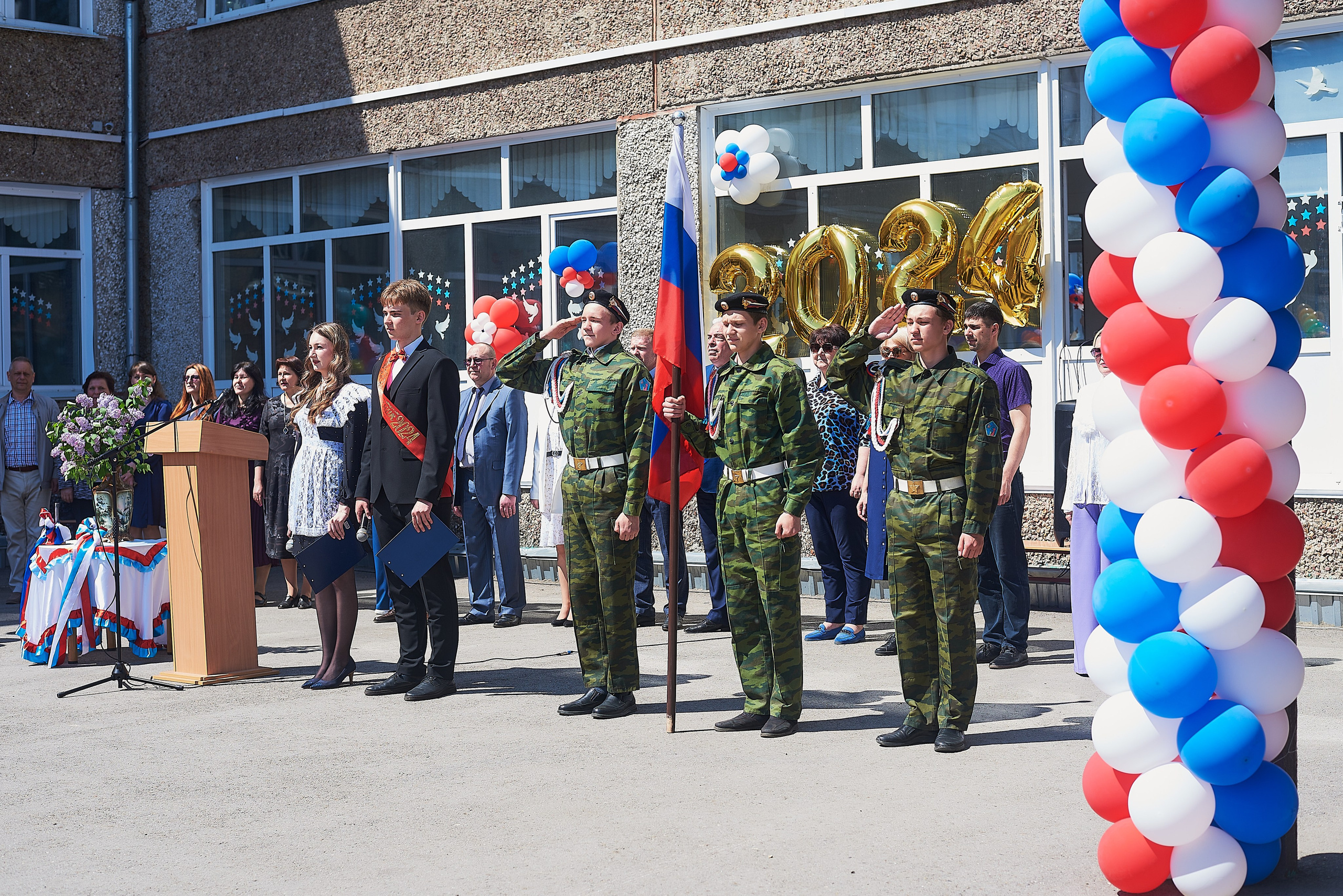 Последний звонок. Фотограф Елена Дука. Контент съемка. Семейная фотография