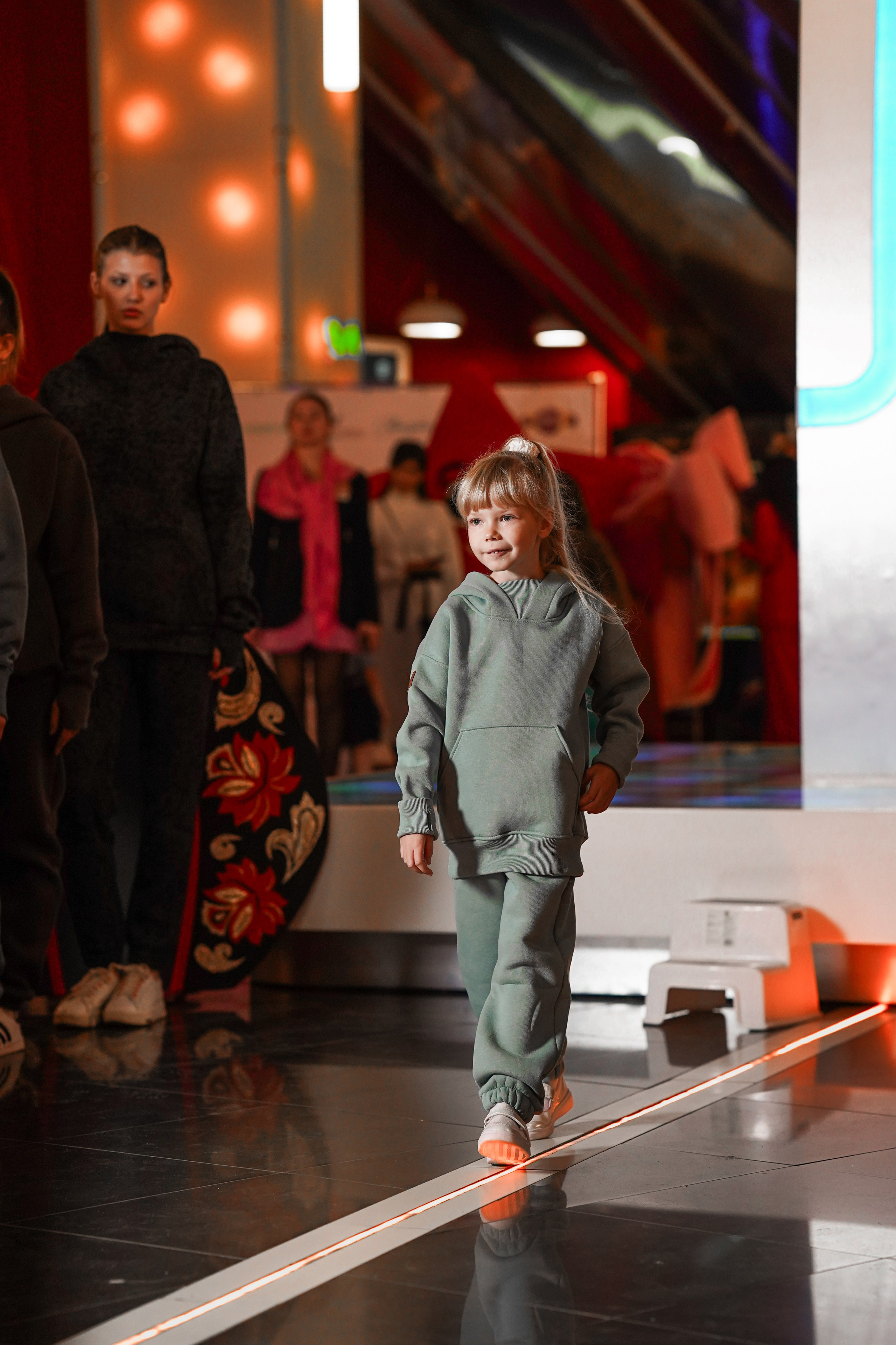 Финал «Топ-модель по-детски». Фотограф Надежда Жемкова. Фотосъёмка, ретушь, фотомонтаж для вас и вашего бизнеса