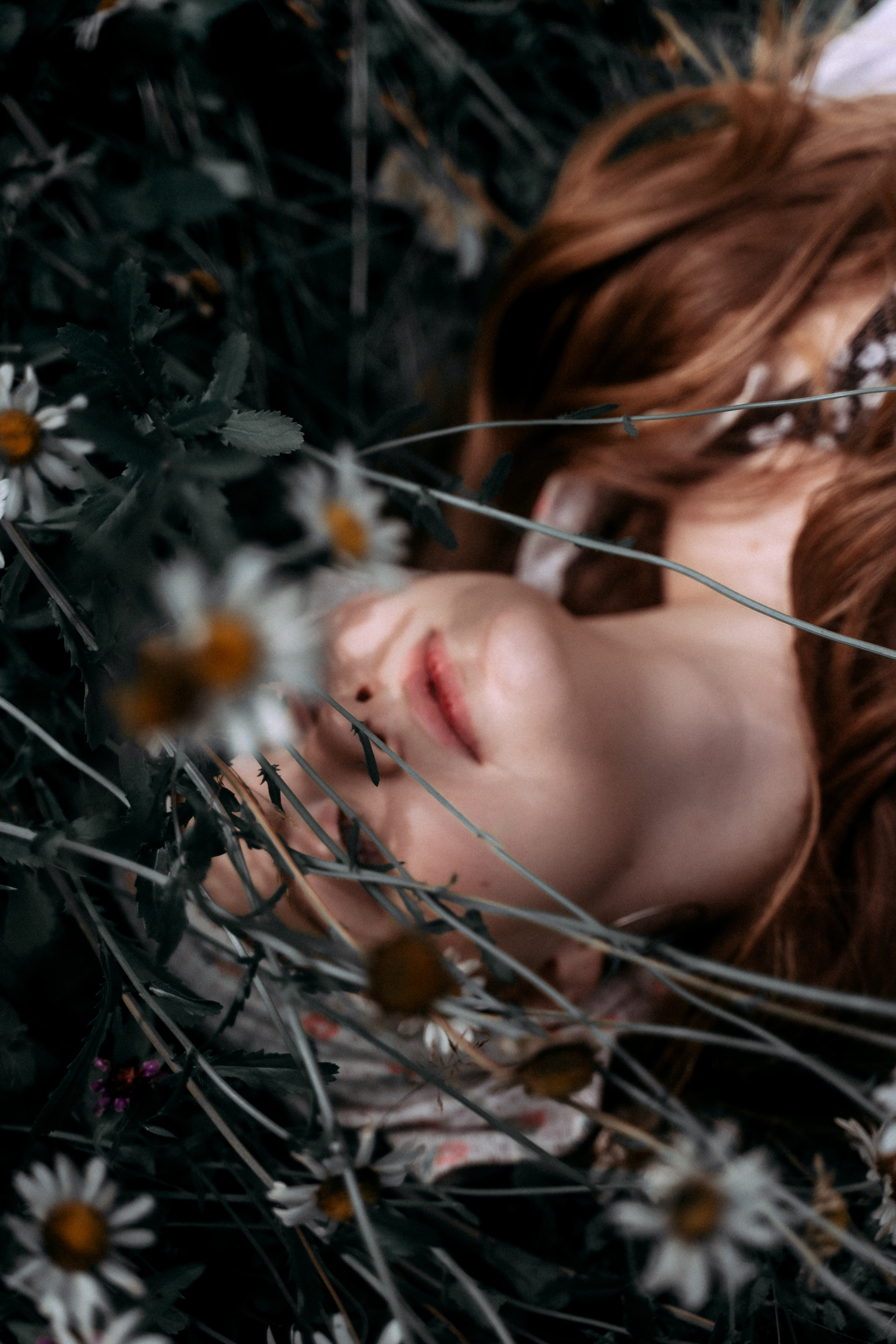 Лера и Юля. Ищем потаённое. Портретный и предметный фотограф в Санкт-Петербурге