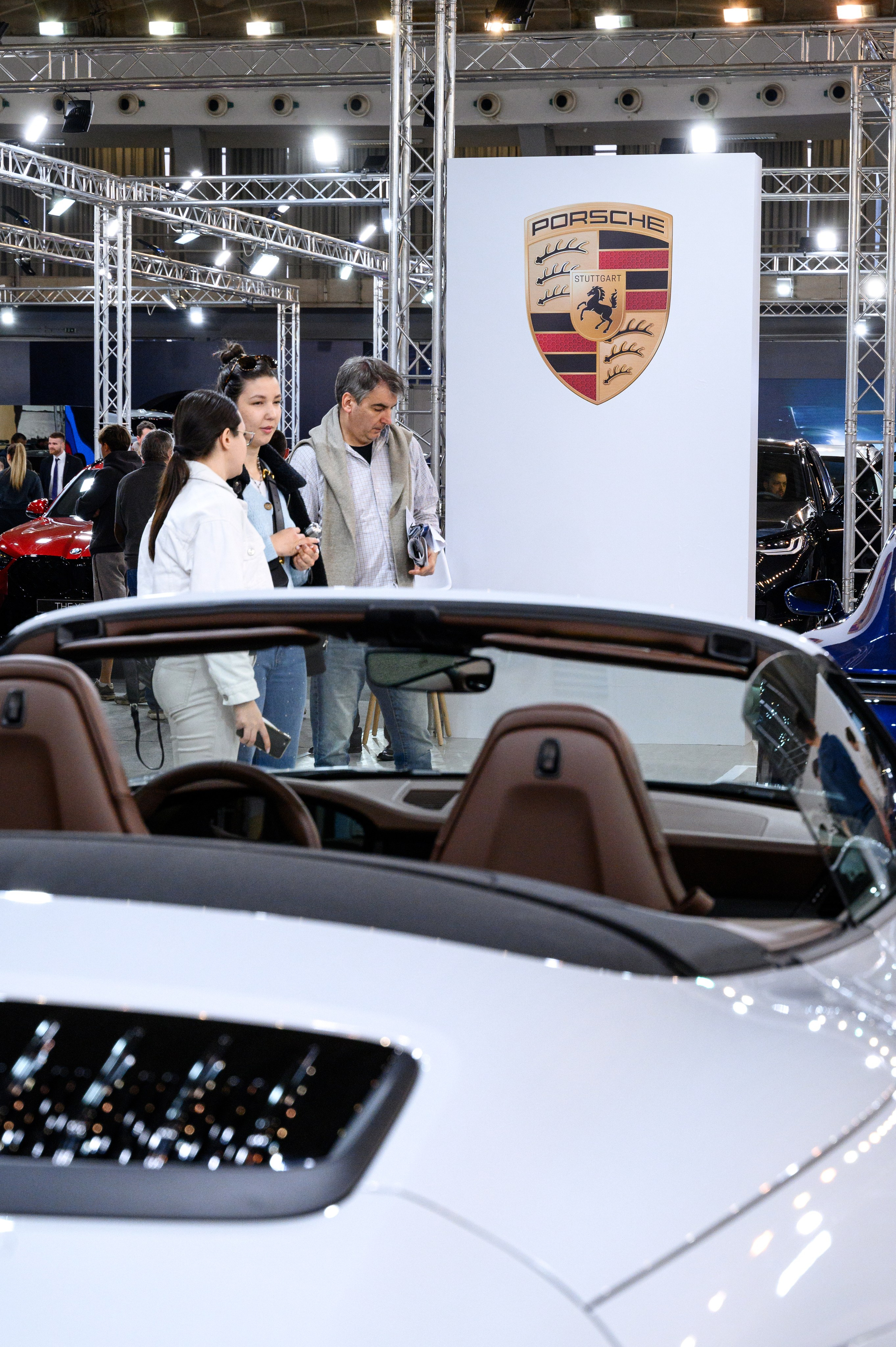 56-й Международный автосалон в Белграде. Елена Чеснокова спортивный фотограф во Владимире и Белграде