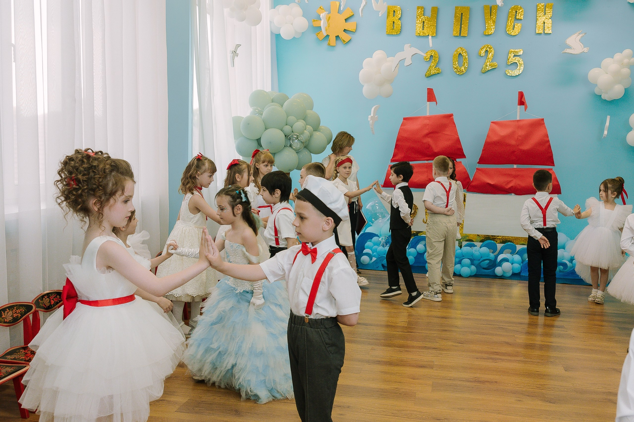 Выпускной 10 ДС. Выпускные альбомы Натальи Бутко: Новороссийск, Анапа, Геленджик