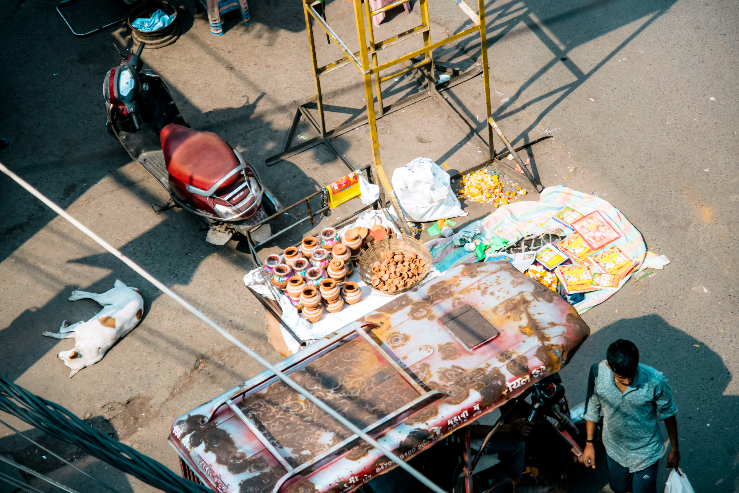 Дели. стрит. Iraogo