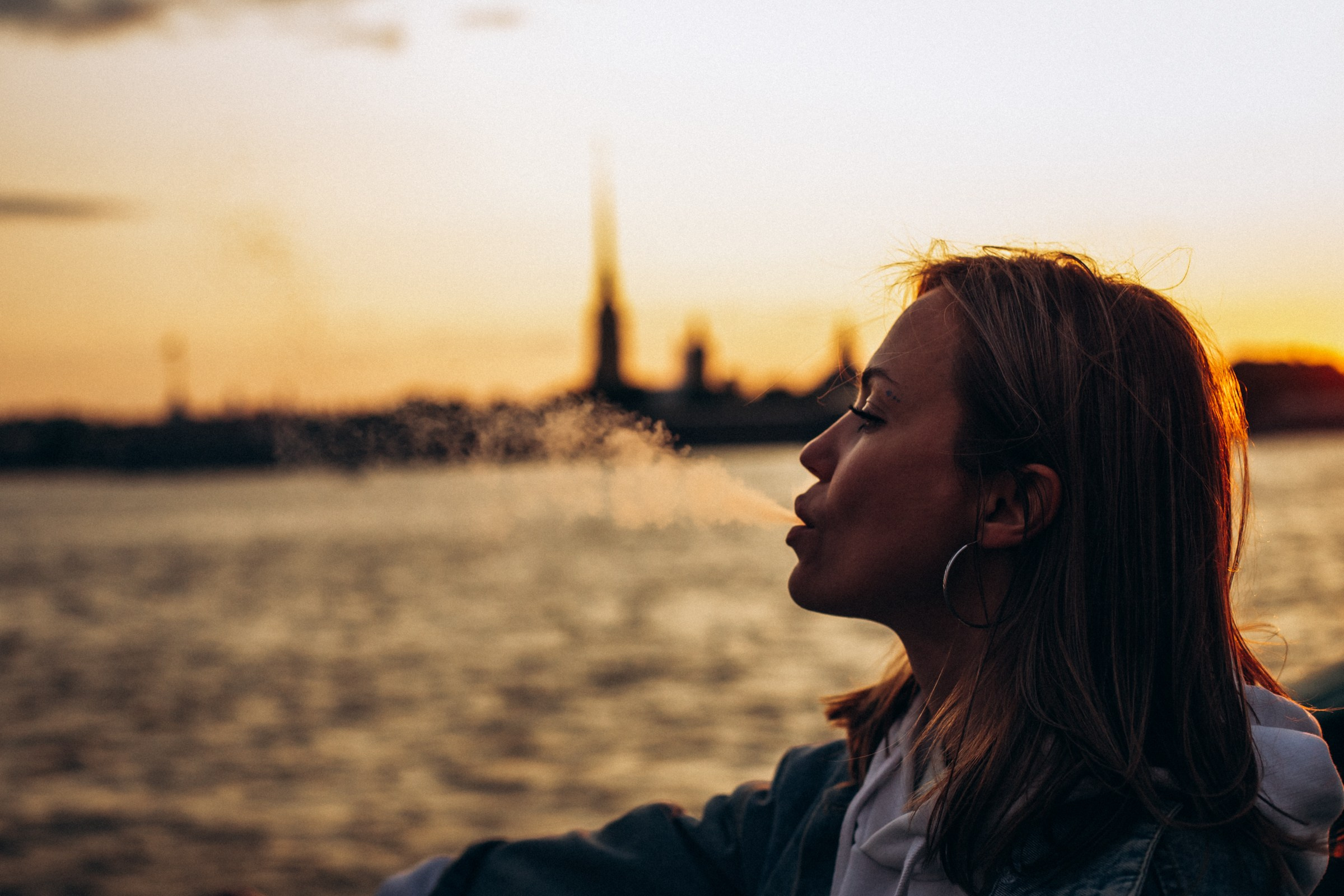 Катерина в июне. Фотопрогулка в Петербурге. Индивидуальный и семейный фотограф в Санкт-Петербурге