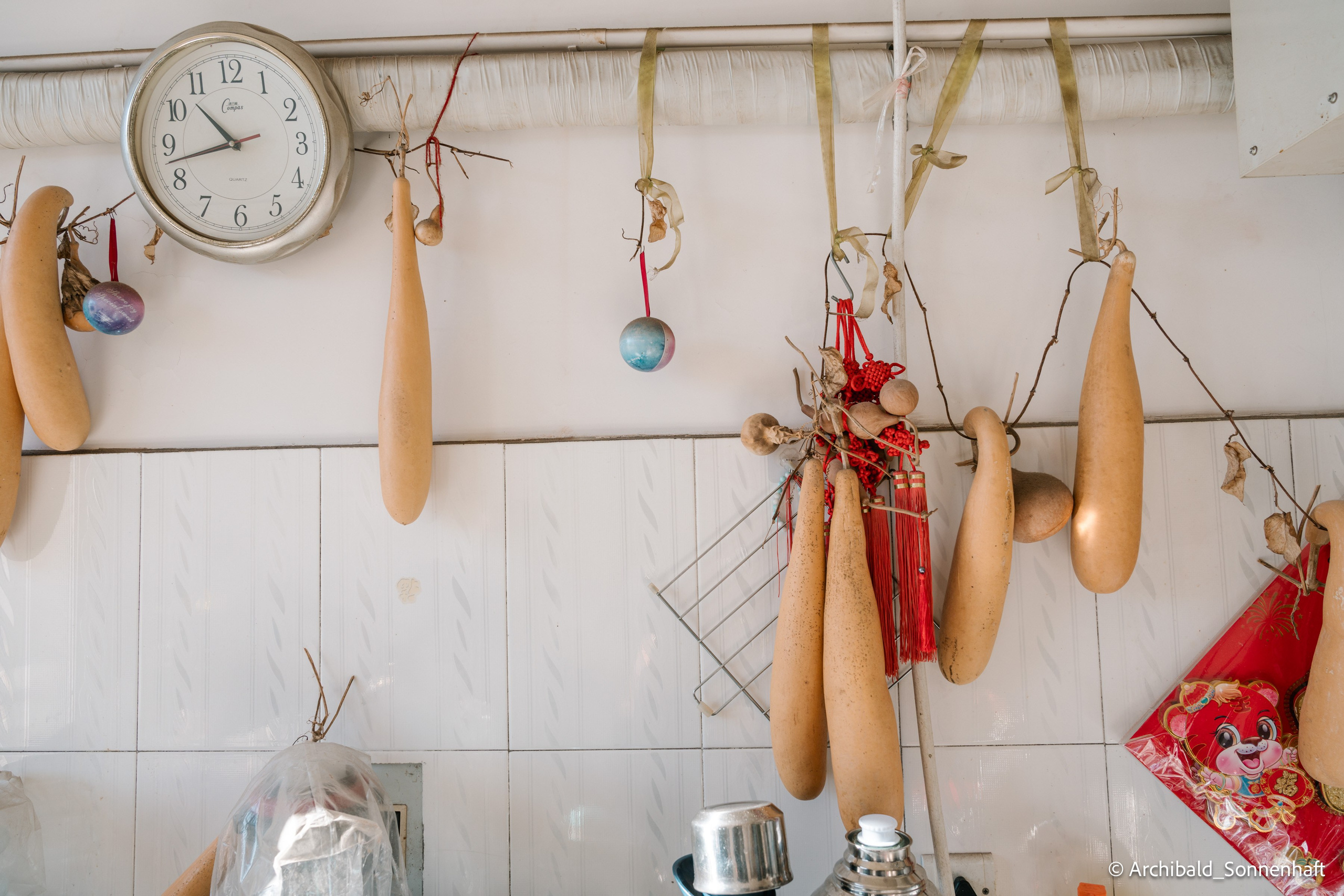真丝绒绣技艺. Photographer in Guangzhou, China. Archibald Sonnenhaft