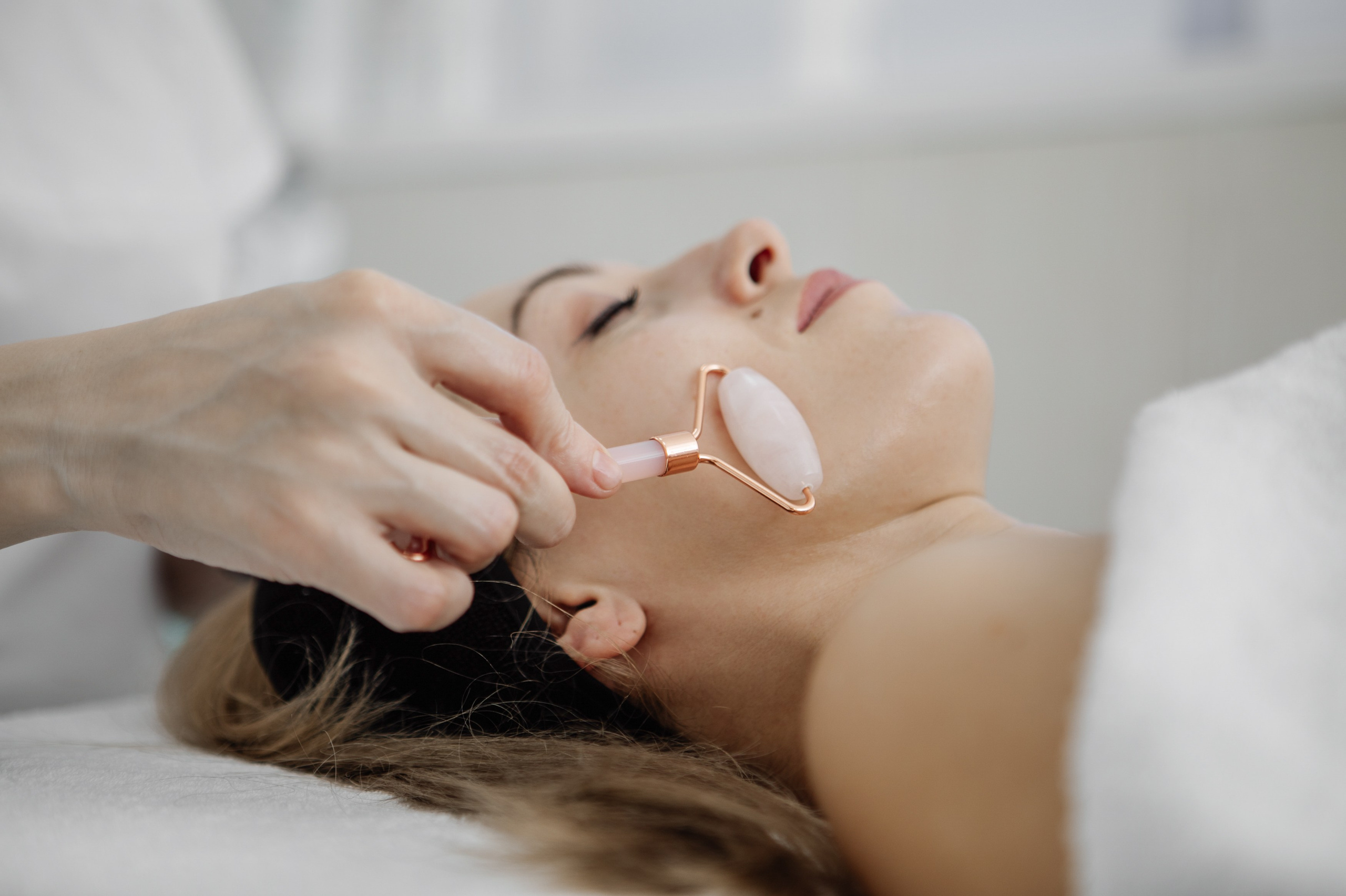 Косметолог Алёна. Фотограф Губкинского