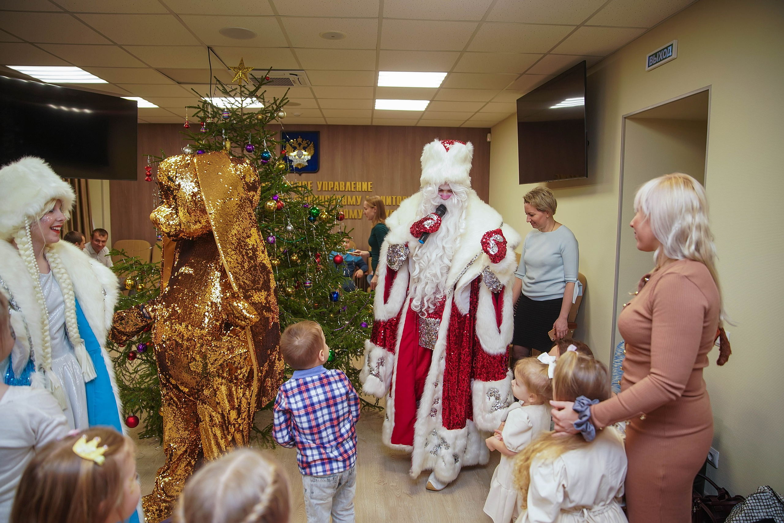 Елка НБД банк. Семейный и детский фотограф в Нижнем Новгороде
