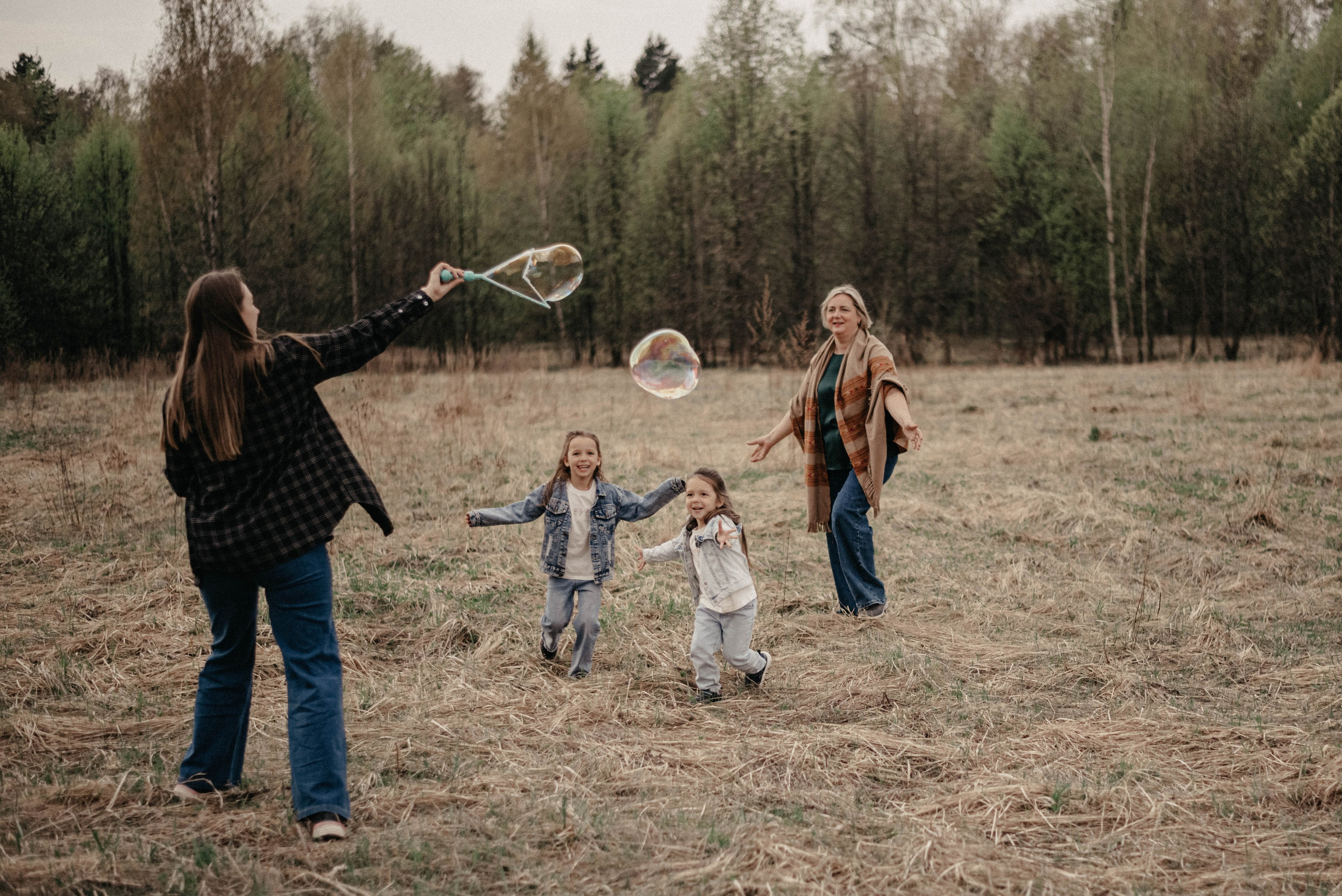 Прогулка с любимыми. Фотоссесия на природе. Семейный фотограф в Железнодорожном Масаева Елена