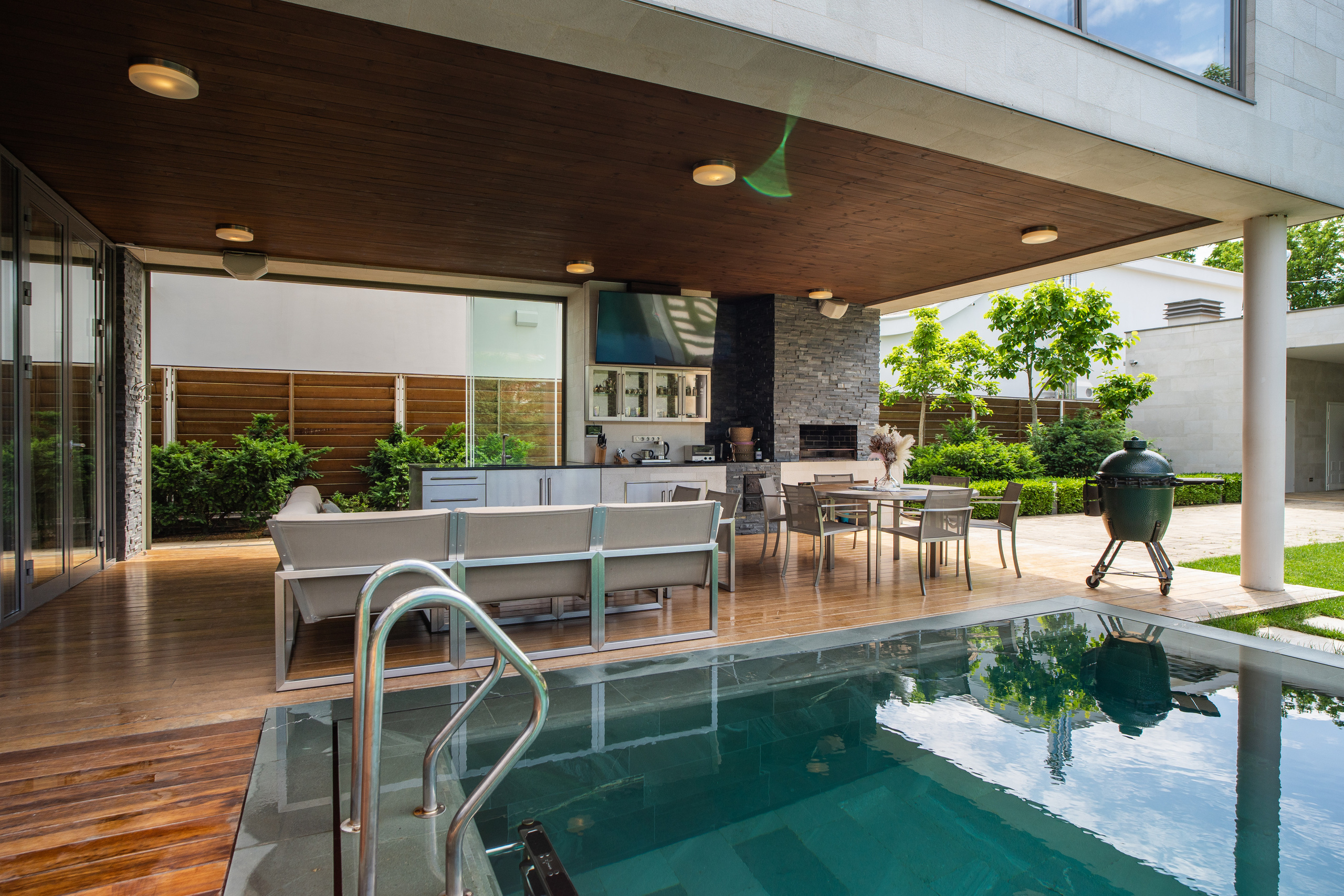 Фестивальный. Создаю контент для бизнеса- Андрей Корниенко и упаковываю компании и экспертов в Краснодаре