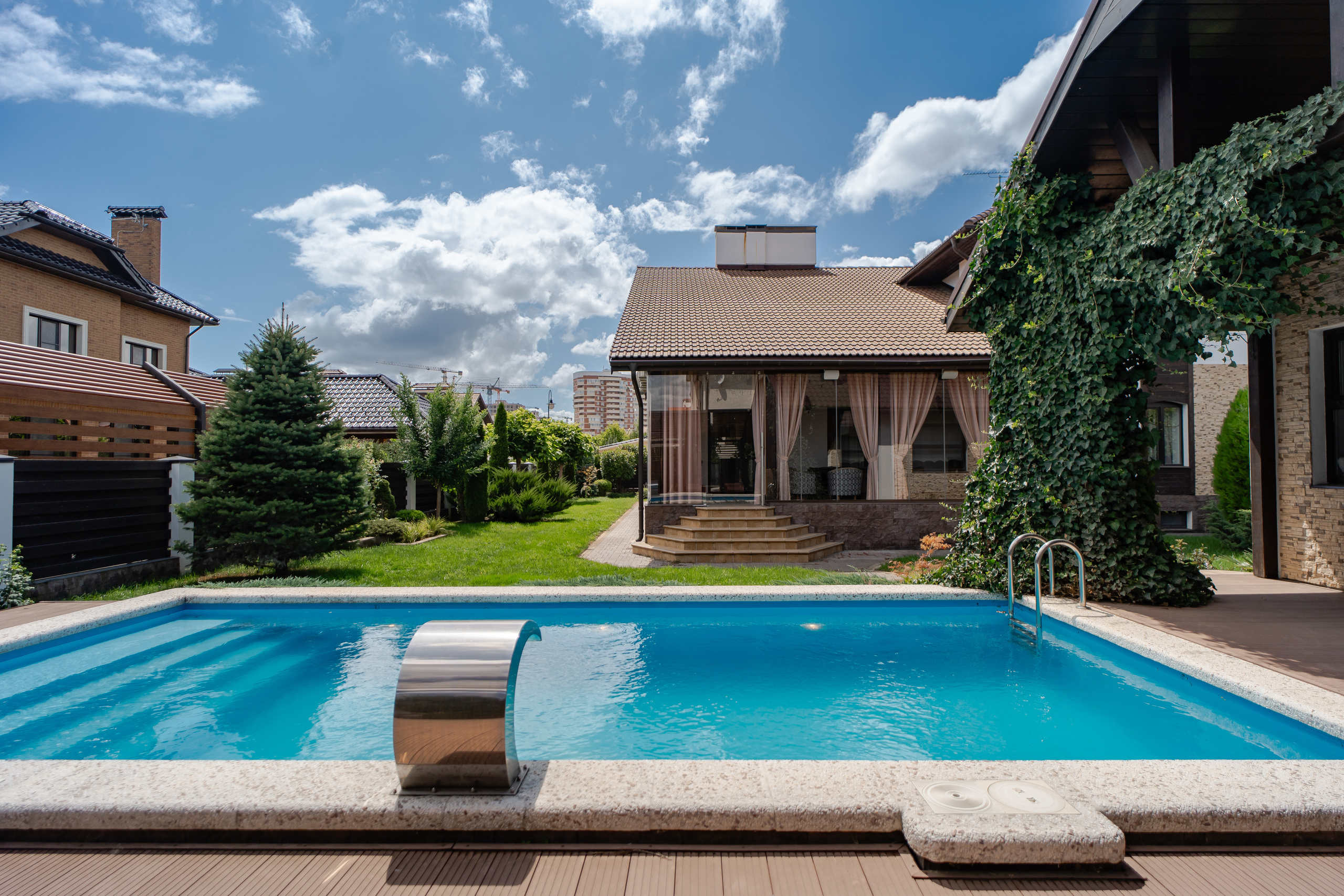 Немецкая деревня. Создаю контент для бизнеса- Андрей Корниенко и упаковываю компании и экспертов в Краснодаре