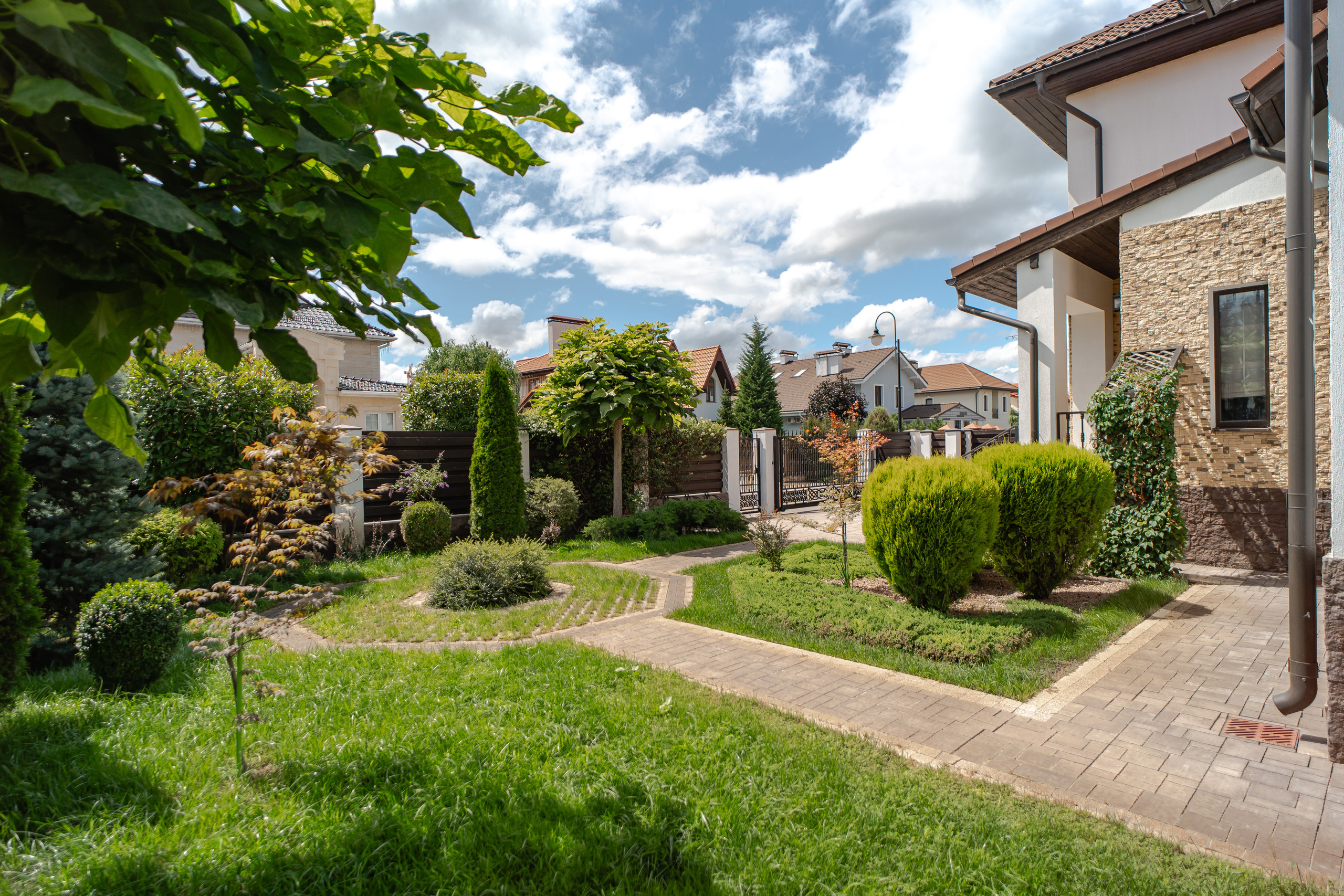 Немецкая деревня. Создаю контент для бизнеса- Андрей Корниенко и упаковываю компании и экспертов в Краснодаре