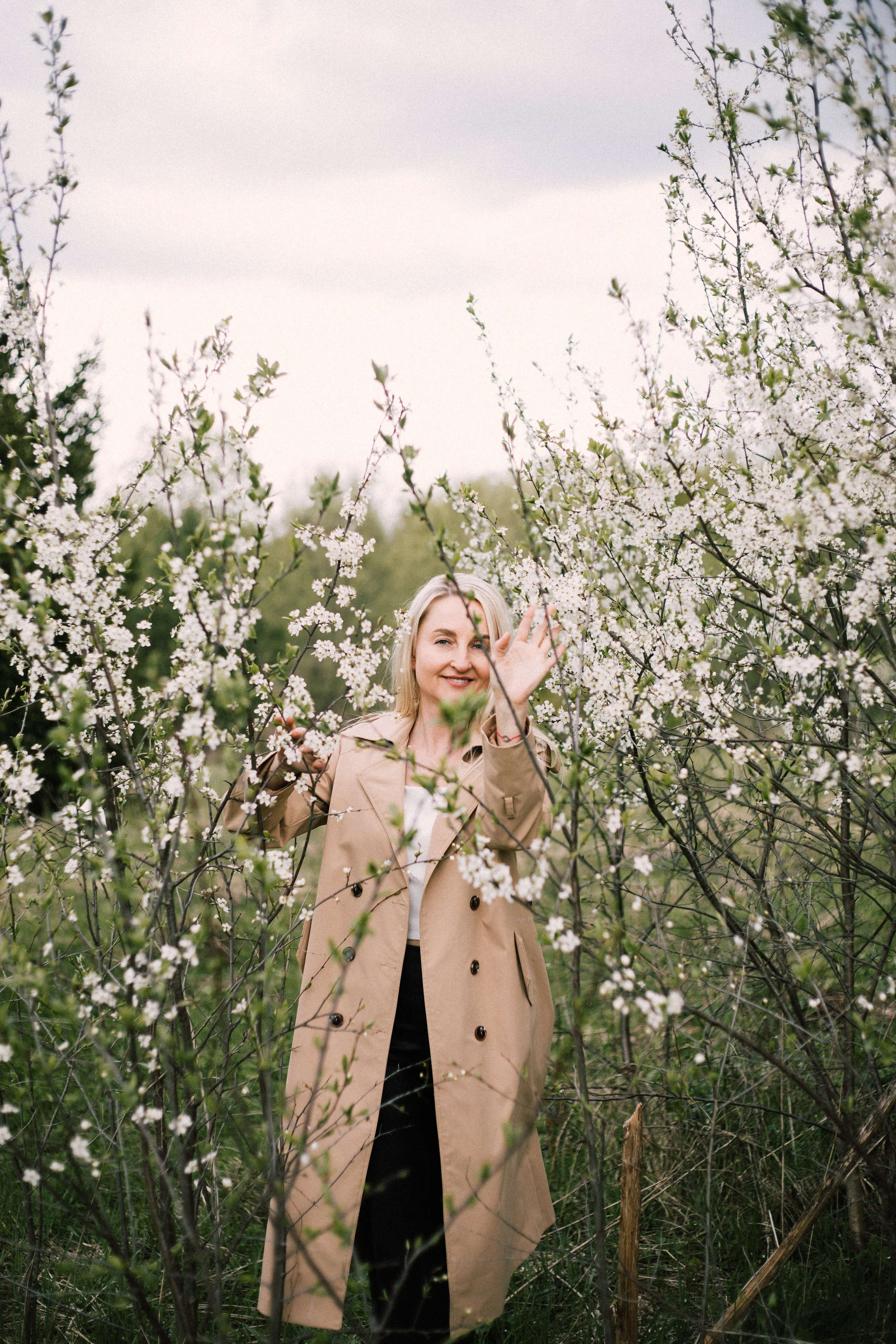 Прогулка в вишневом саду. Портретный фотограф в Иванове Ольга Гуральник
