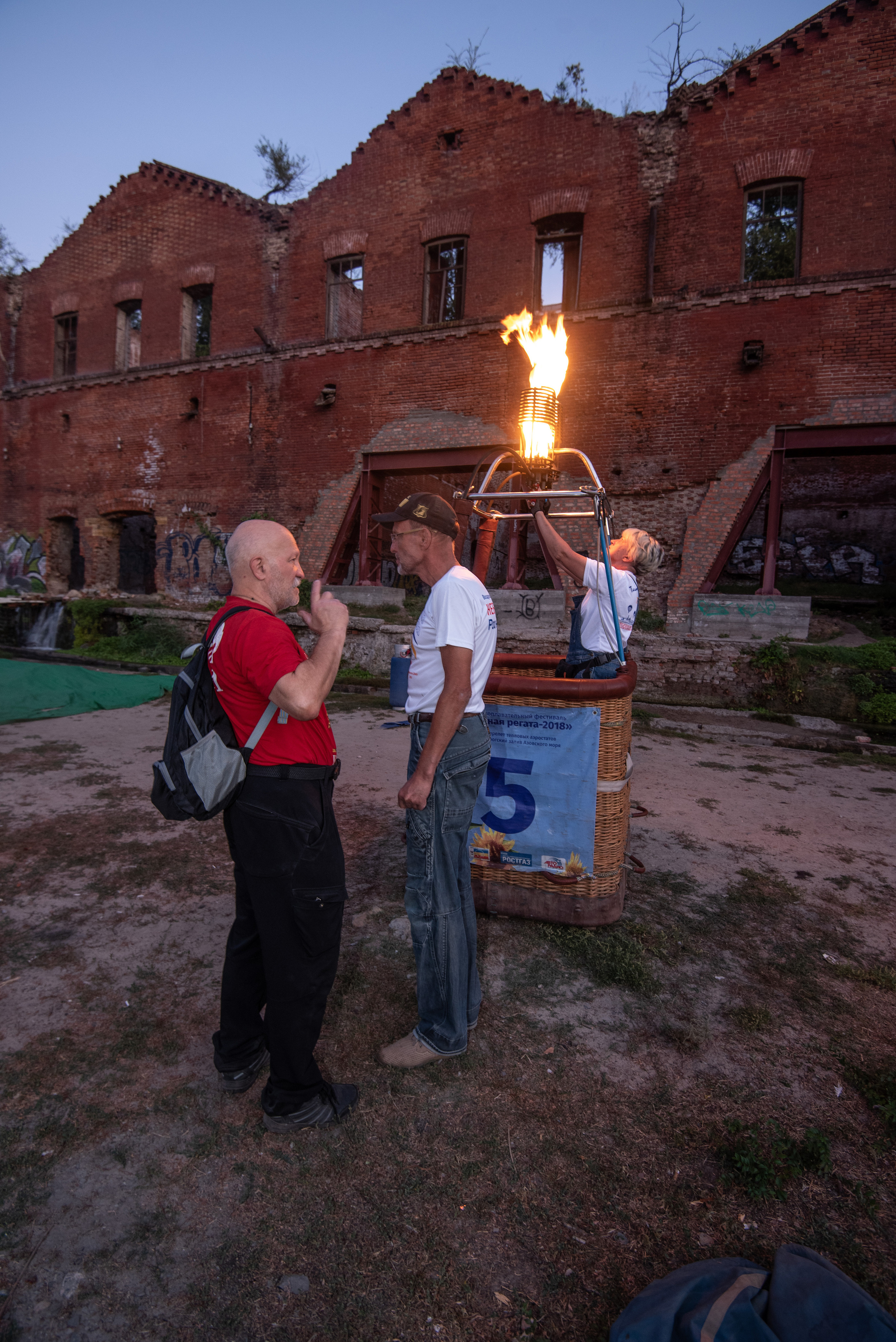 Воздушные шары на Парамоновских складах. Профессиональная фотосъемка. Ростов-на-Дону