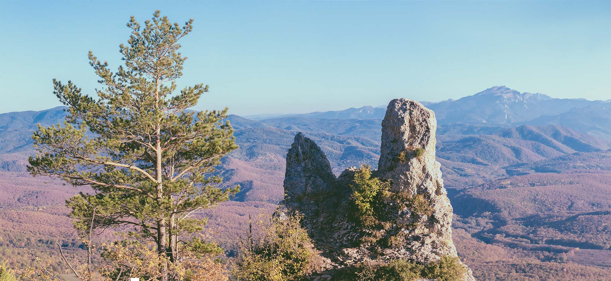 Адыгея. Скала Чертов палец