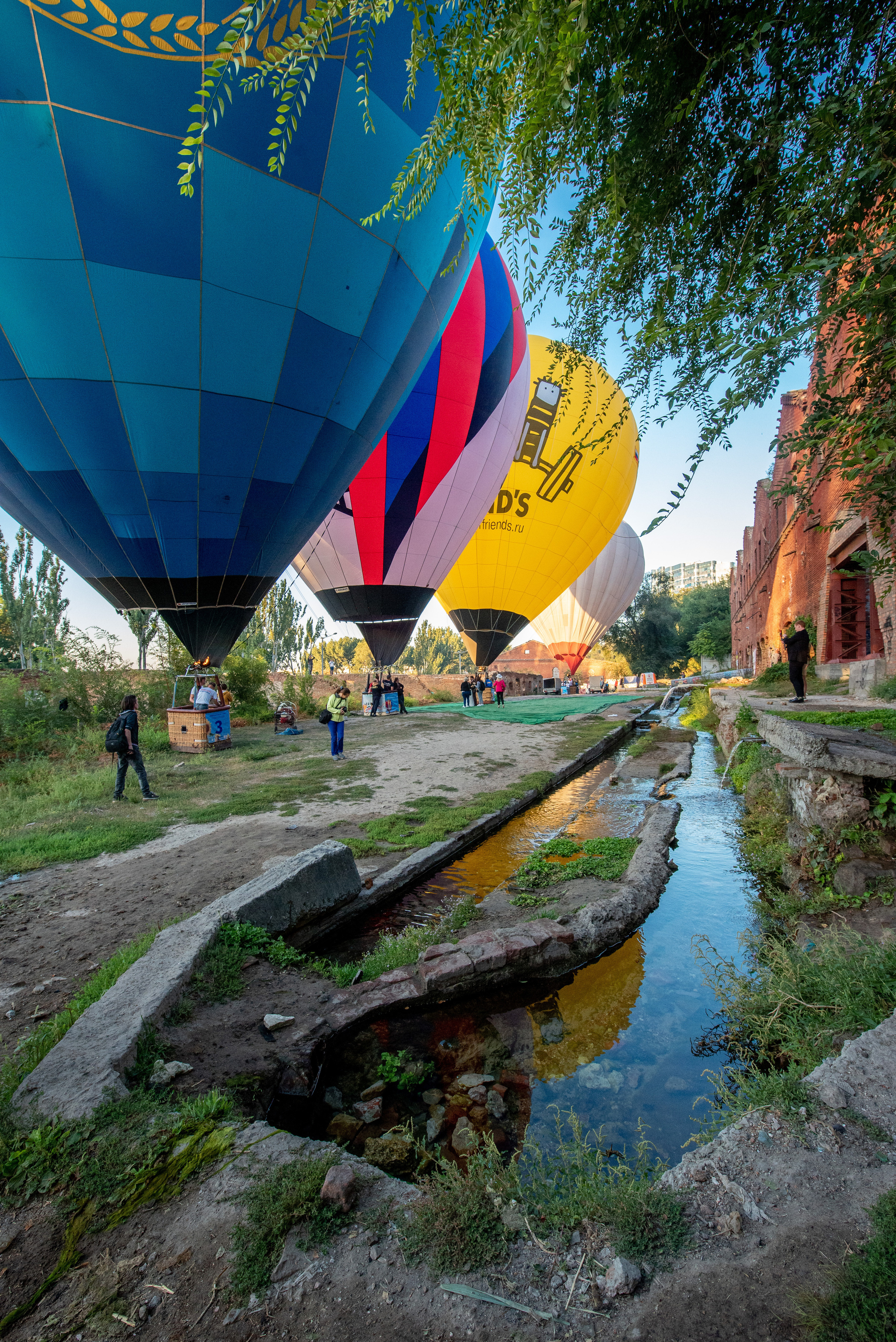 Воздушные шары на Парамоновских складах. Профессиональная фотосъемка. Ростов-на-Дону