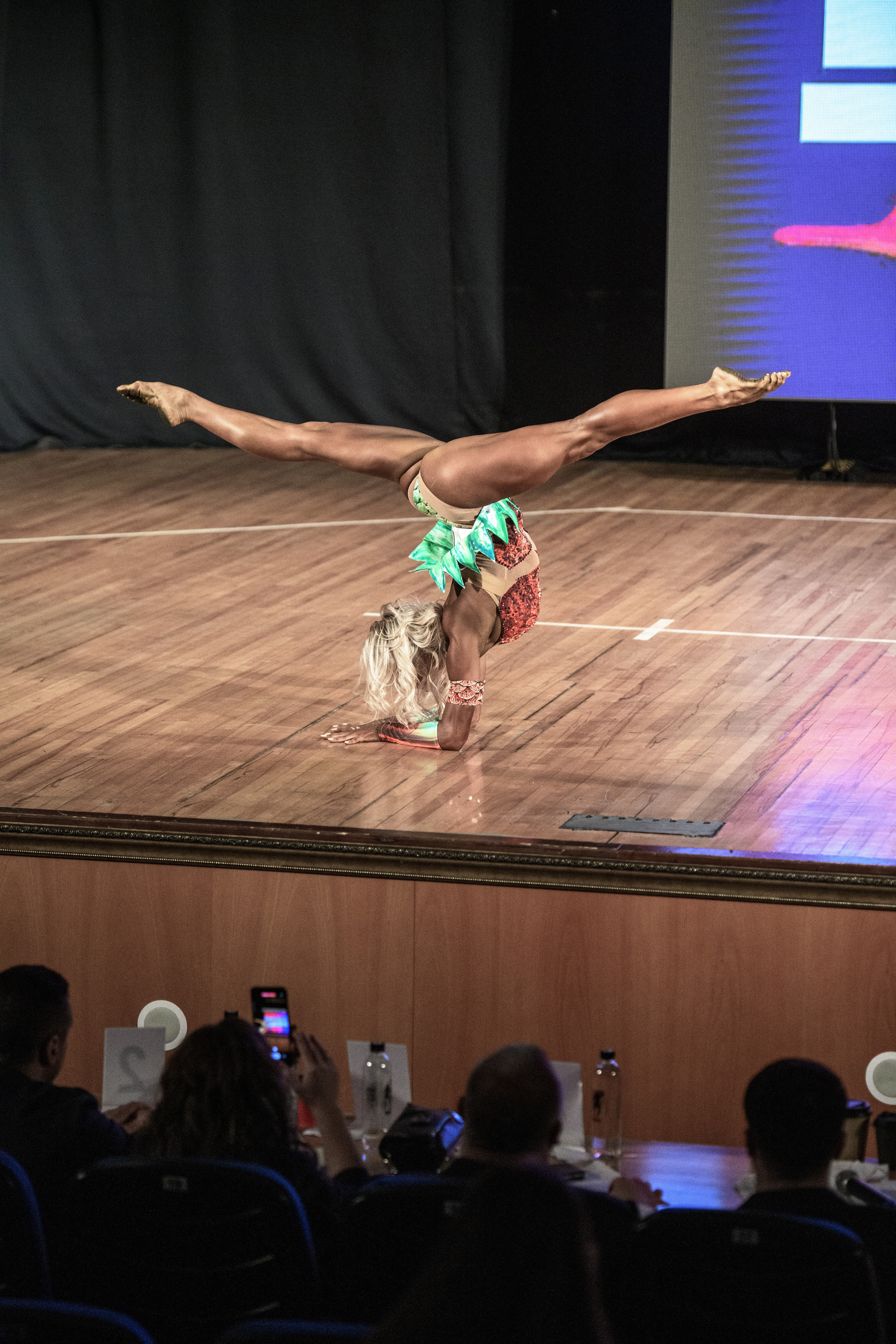 Кубок Дона 2023 женский бодибилдинг и танец русалки. Профессиональная фотосъемка. Ростов-на-Дону