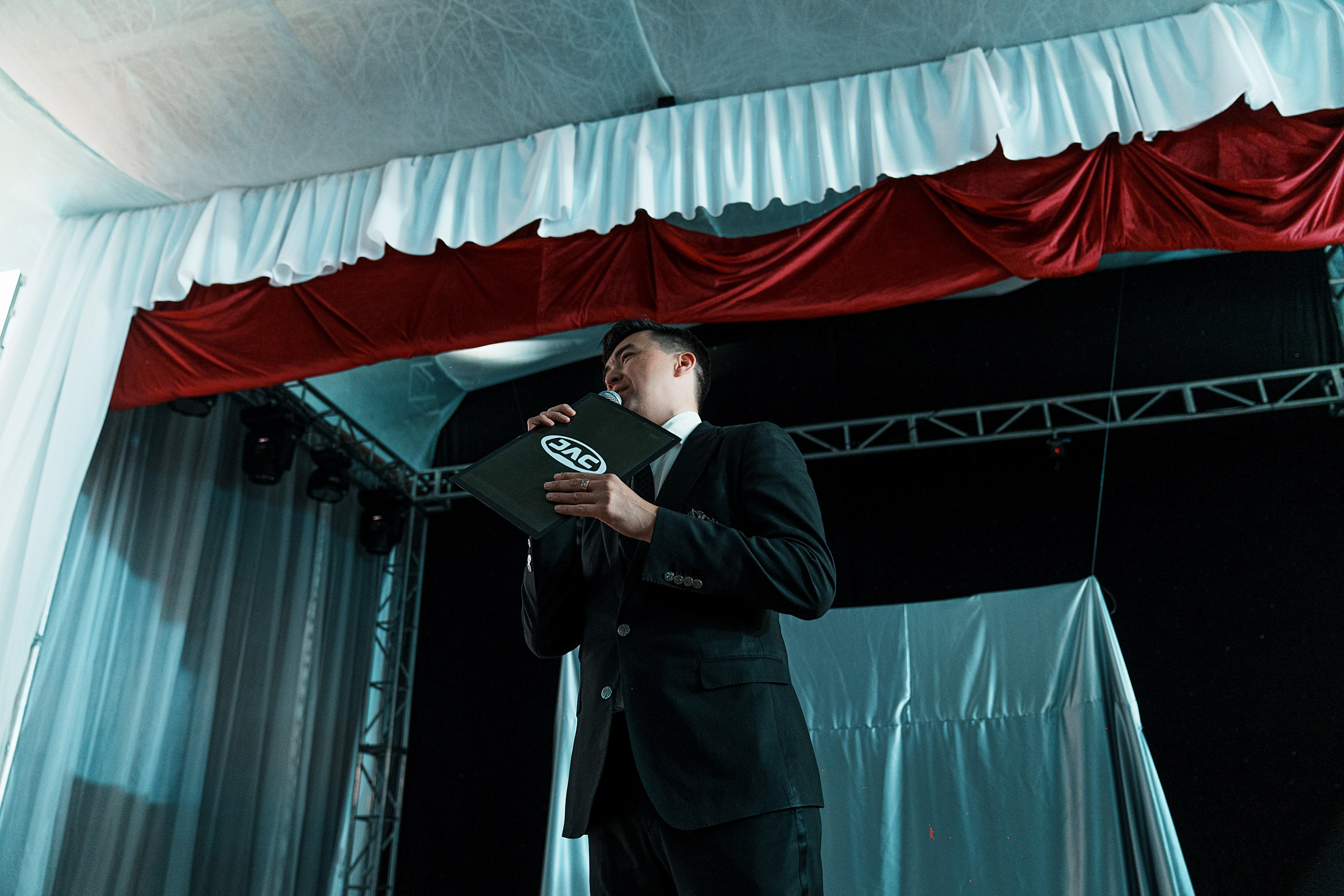 Презентация новой моделей JAC JS8. Фотограф TAULAN_1