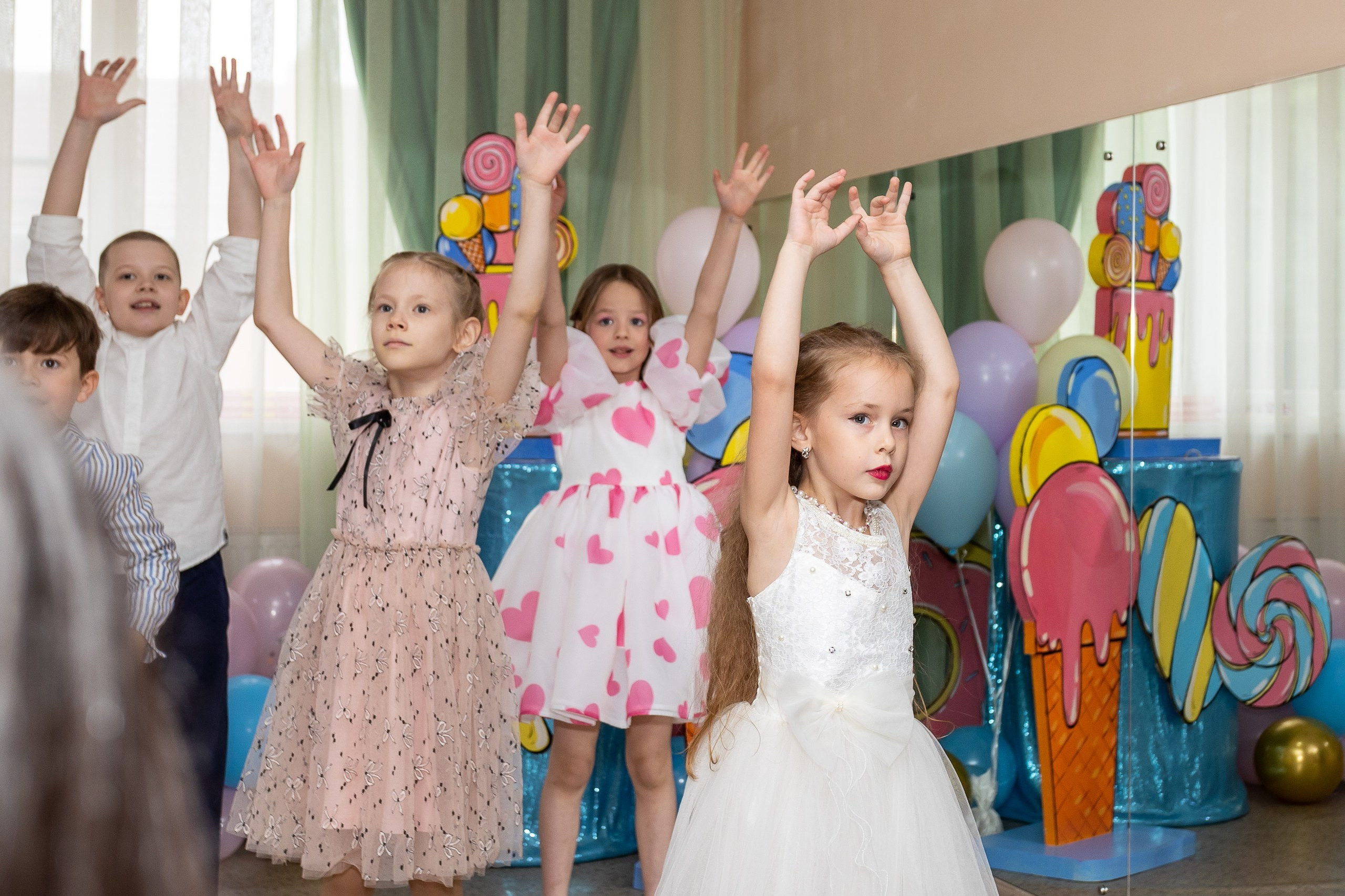 Выпускной Детский сад, 2 часа, 8000. Выпускные альбомы Майкоп, Краснодар Елена Золотарева