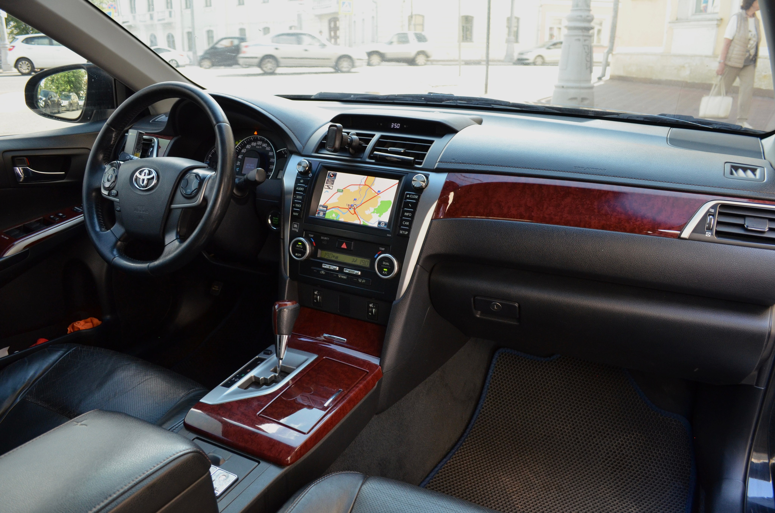 АВТО НА ПРОДАЖУ. Разноплановый фотограф из Москвы/Твери