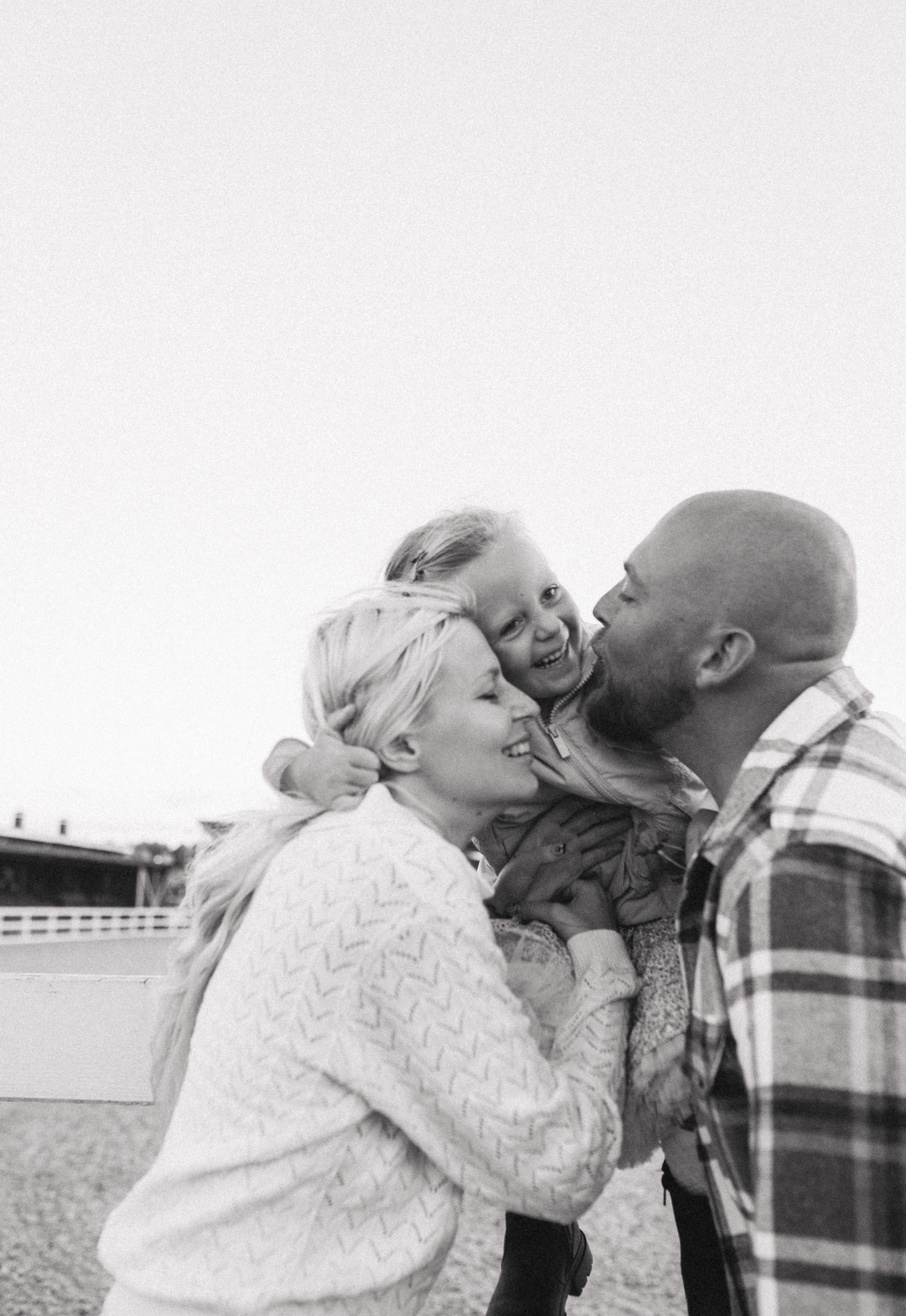 Семейная съемка на улице. Семейный и детский фотограф в Москве Антонина Смирнова