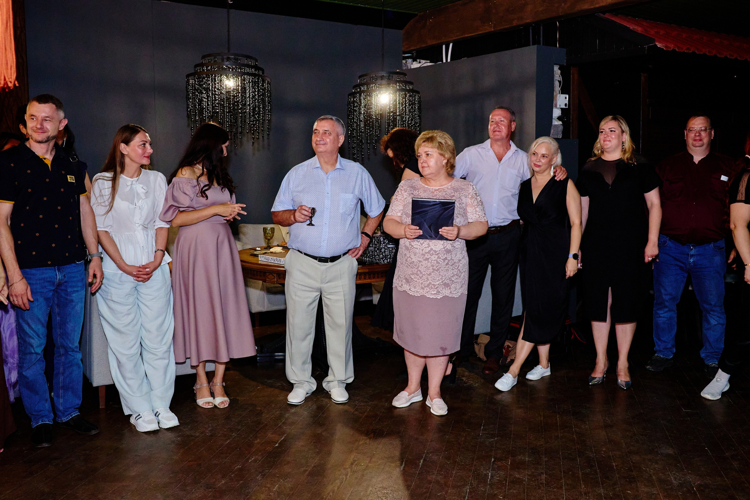 Выпускной 35 Сош. Фотограф Выпускные альбомы Таганрог Сергей Коробченко