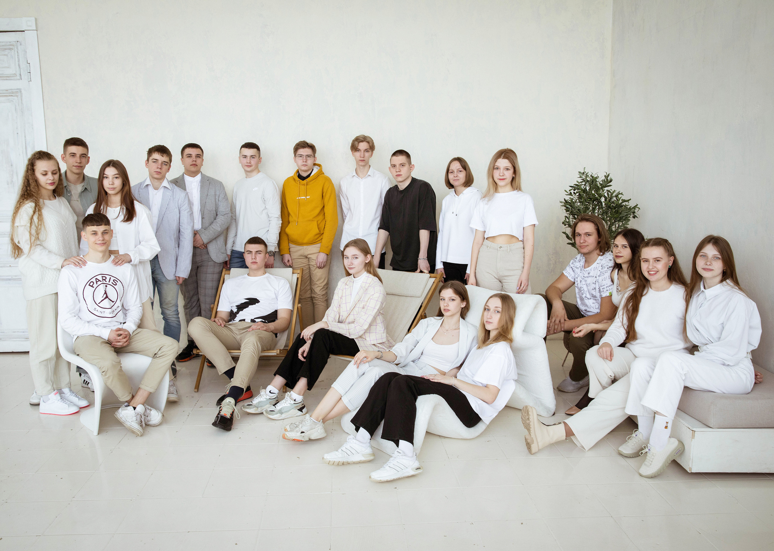 Фотоальбомы для 9-11 класса от My-Book Топ. Выпускные альбомы и общие фото в Москве от Юлии Шевердиной