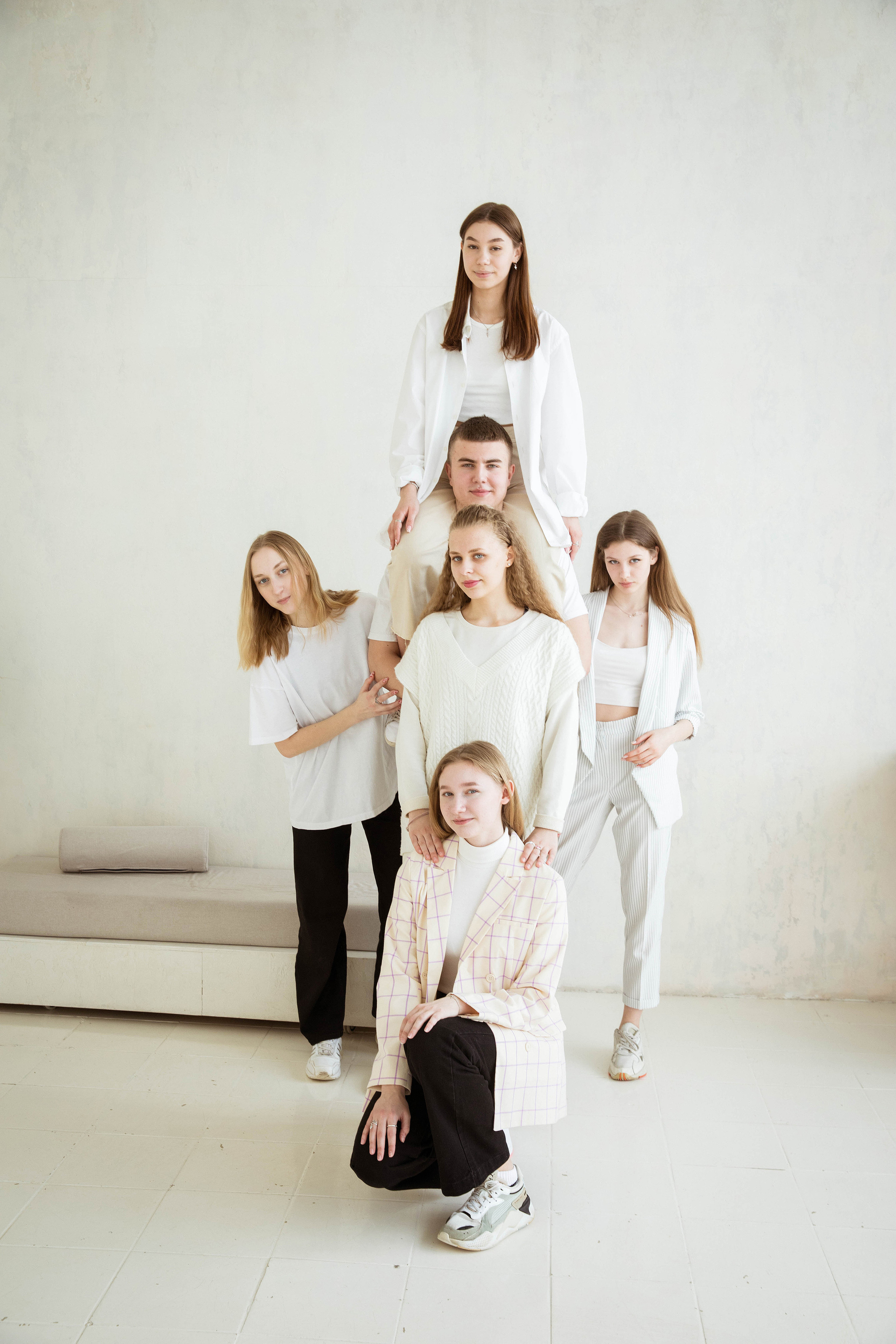 9-11 классы. Выпускные альбомы и общие фото в Москве от Юлии Шевердиной