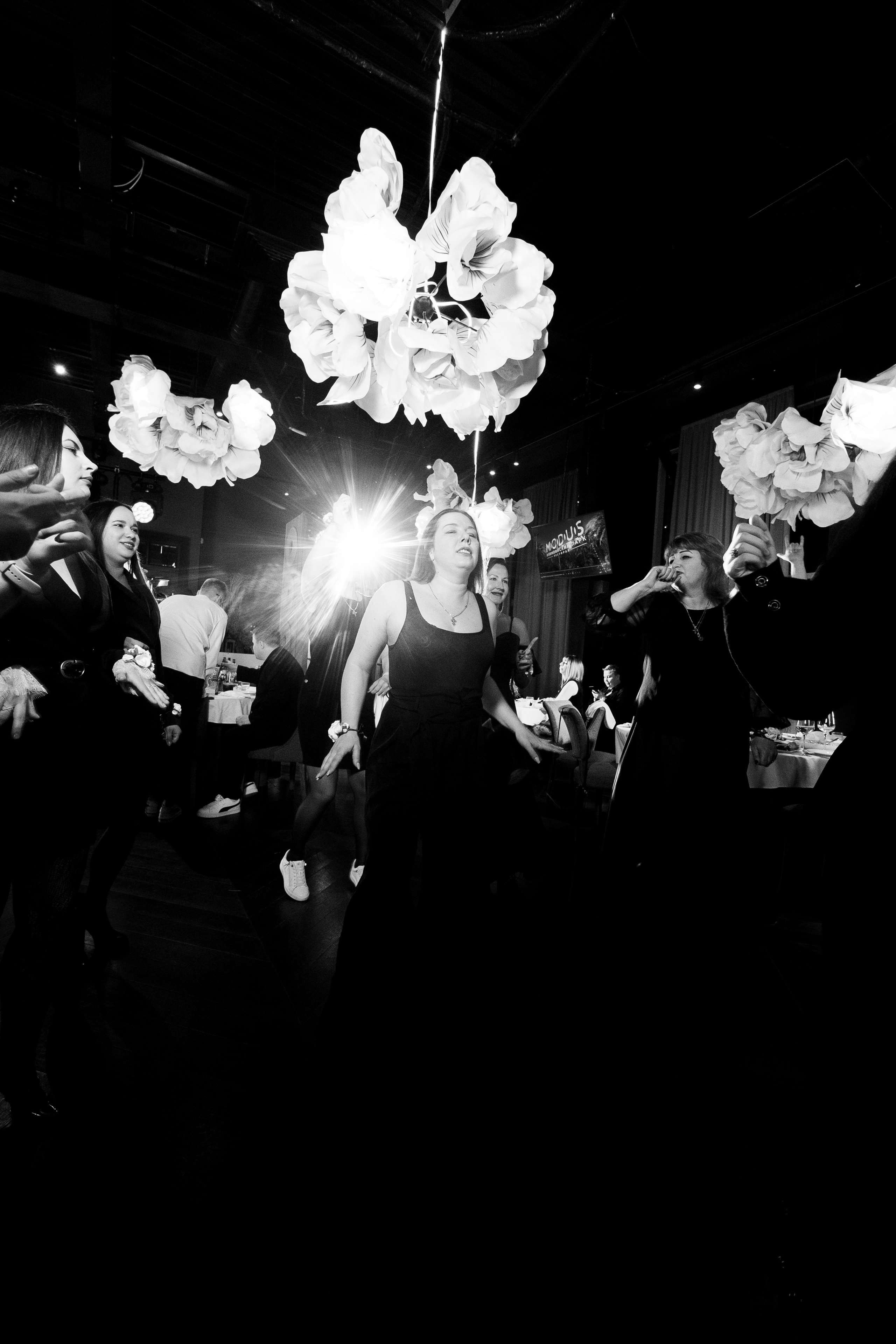 Корпоратив в Сириусу (Адлер) 10 лет компании. Свадебный фотограф Денис Ожигин в Краснодаре и крае. Эмоциональная и стильная съемка вашего дня