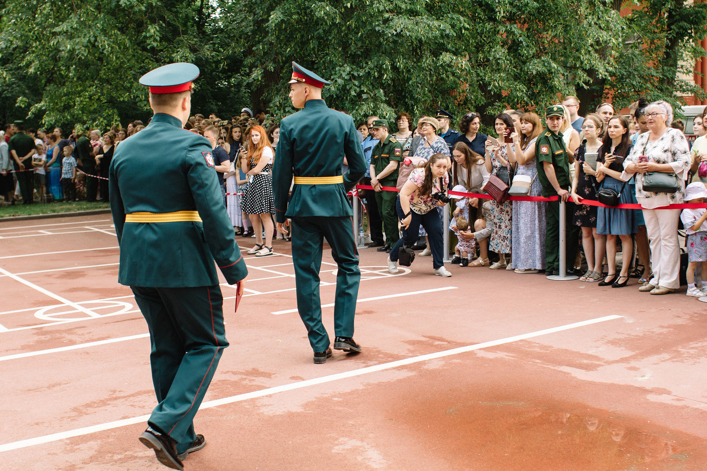 Вручение дипломов ВМедА. Семейный и свадебный фотограф в Майкопе Михаил Мартиросян