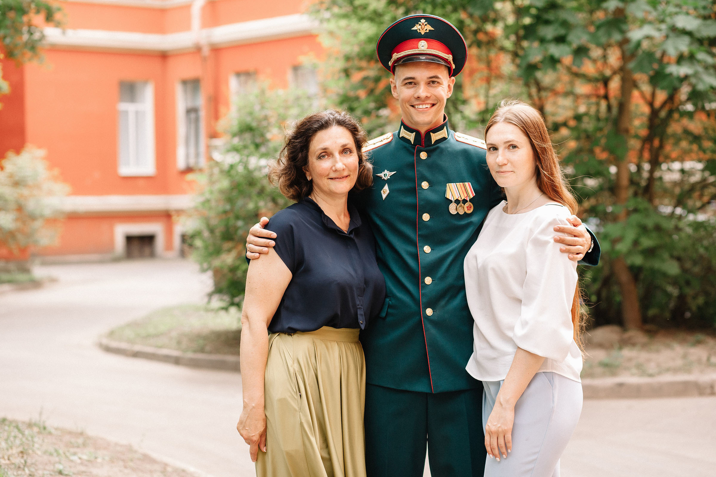 Вручение дипломов ВМедА. Семейный и свадебный фотограф в Майкопе Михаил Мартиросян