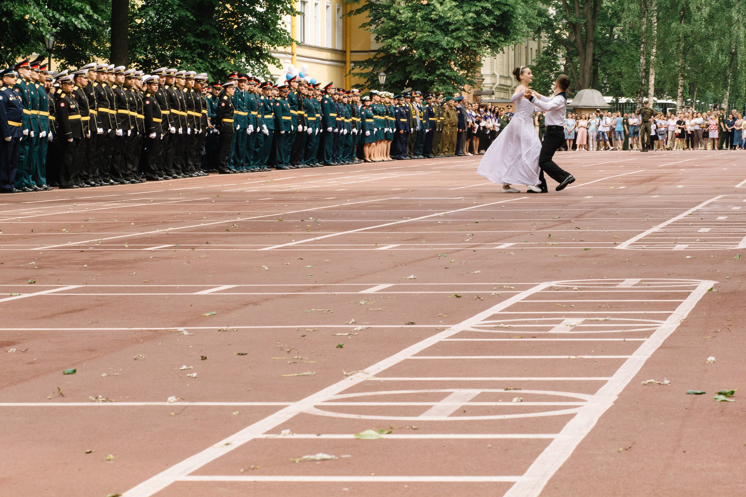 Вручение дипломов ВМедА. Семейный и свадебный фотограф в Майкопе Михаил Мартиросян